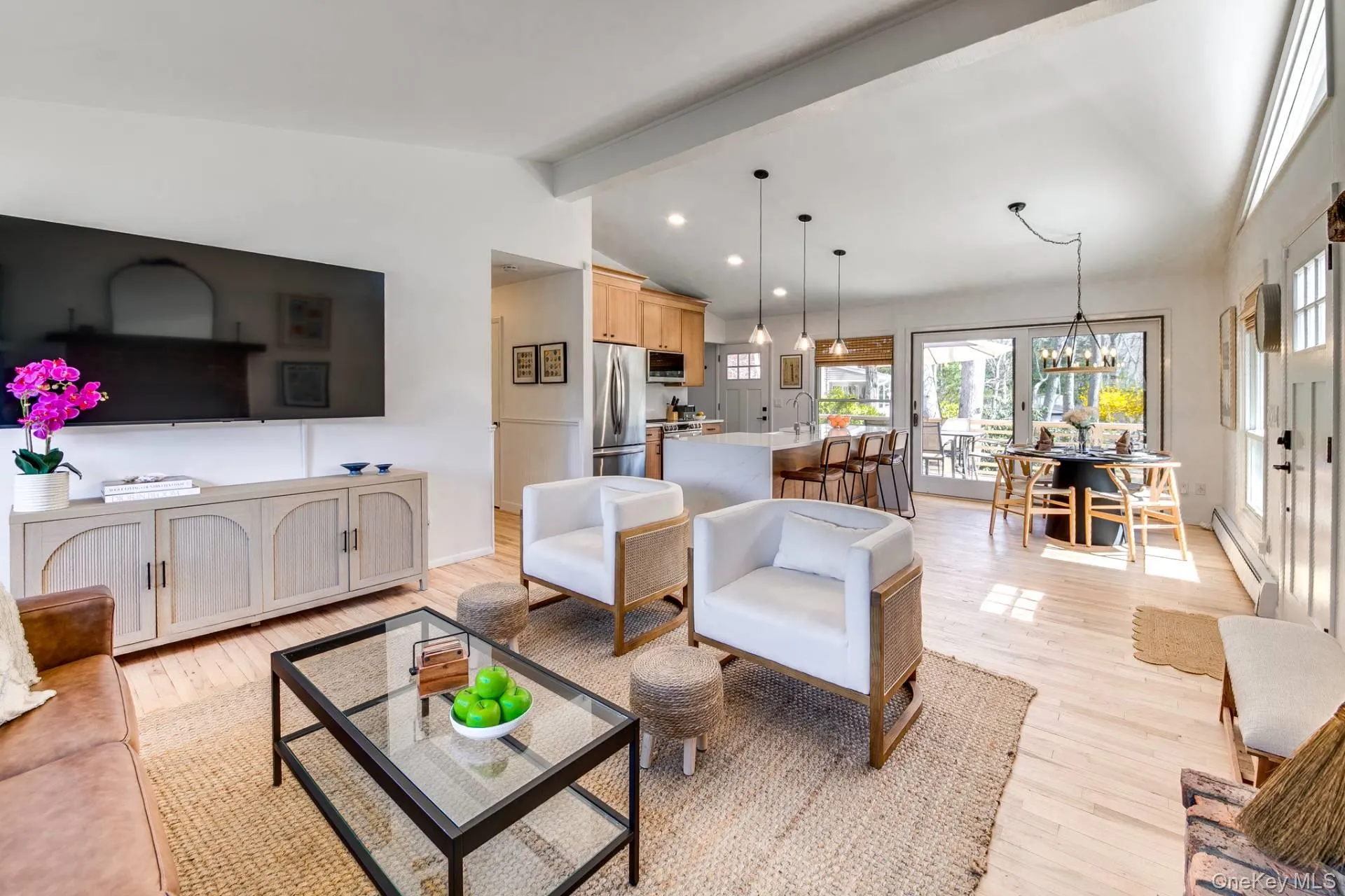 87 Church Lane, East Hampton, NY, 3 Bedrooms Bedrooms, 6 Rooms Rooms,2 BathroomsBathrooms,Residential Lease,For Rent,Church,0,1064034 87 Church Lane, East Hampton, NY, 3 Bedrooms Bedrooms, 6 Rooms Rooms,2 BathroomsBathrooms,Residential Lease,For Rent,Church,0,1064034