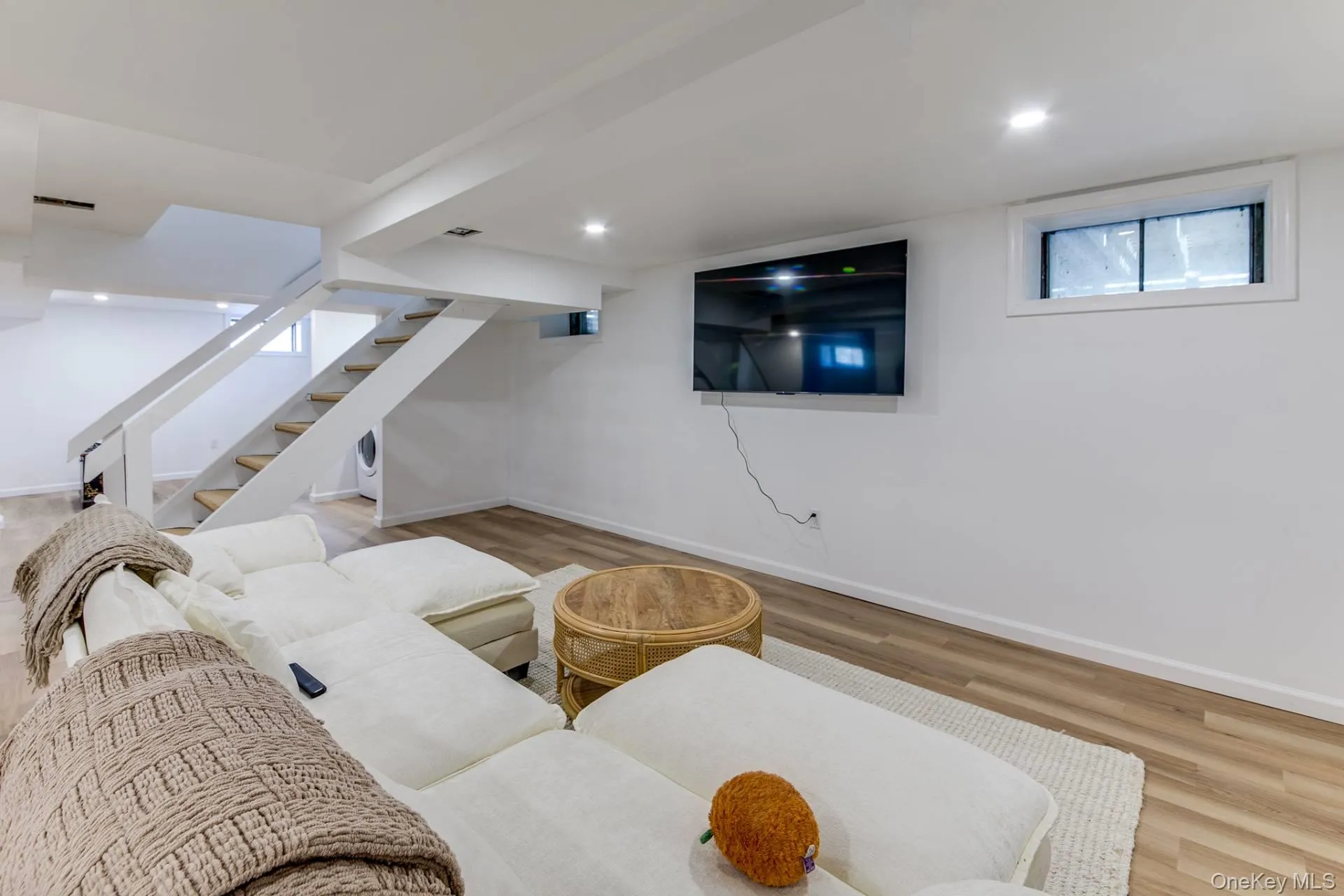 87 Church Lane, East Hampton, NY, 3 Bedrooms Bedrooms, 6 Rooms Rooms,2 BathroomsBathrooms,Residential Lease,For Rent,Church,0,1064034 87 Church Lane, East Hampton, NY, 3 Bedrooms Bedrooms, 6 Rooms Rooms,2 BathroomsBathrooms,Residential Lease,For Rent,Church,0,1064034