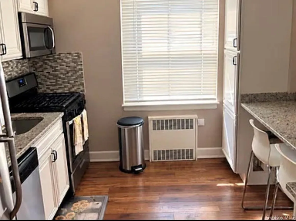 324 Post Avenue, North Hempstead, NY , With , 1 Bedroom , and , 3 Room , 1 Bathroom , For , Residential Lease , For Rent , 1064040 , MLSID,1064040 324 Post Avenue, North Hempstead, NY , With , 1 Bedroom , and , 3 Room , 1 Bathroom , For , Residential Lease , For Rent , 1064040 , MLSID,1064040