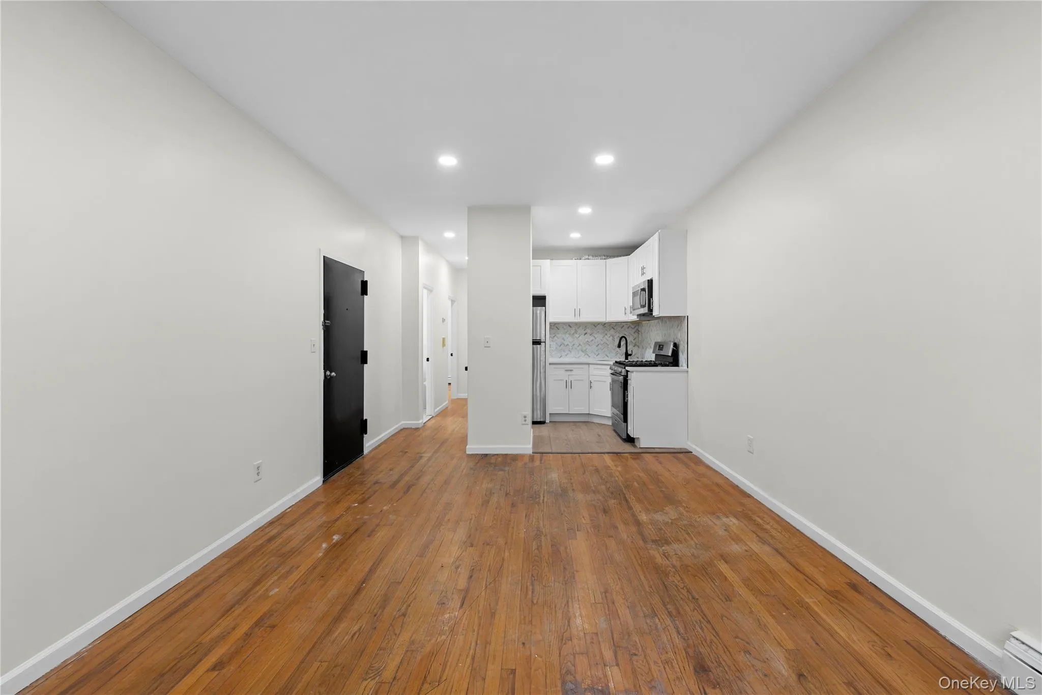 1169 Greene Avenue, New York, NY, 2 Bedrooms Bedrooms, 4 Rooms Rooms,1 BathroomBathrooms,Residential Lease,For Rent,Greene,0,1064051 1169 Greene Avenue, New York, NY, 2 Bedrooms Bedrooms, 4 Rooms Rooms,1 BathroomBathrooms,Residential Lease,For Rent,Greene,0,1064051