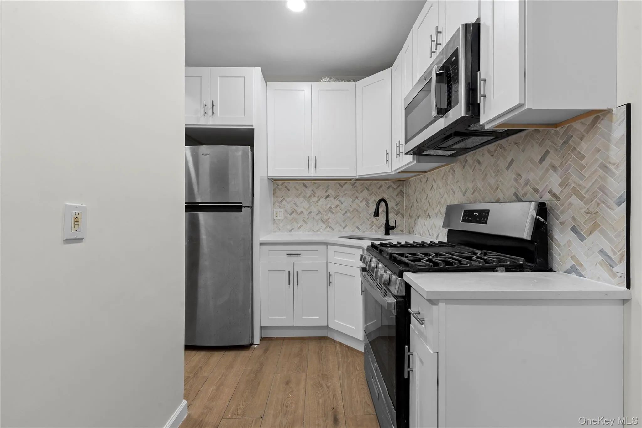 1169 Greene Avenue, New York, NY, 2 Bedrooms Bedrooms, 4 Rooms Rooms,1 BathroomBathrooms,Residential Lease,For Rent,Greene,0,1064051 1169 Greene Avenue, New York, NY, 2 Bedrooms Bedrooms, 4 Rooms Rooms,1 BathroomBathrooms,Residential Lease,For Rent,Greene,0,1064051
