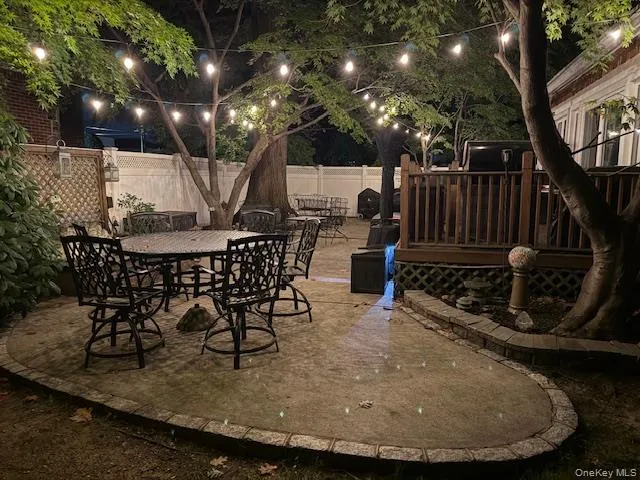 21215 33rd Avenue, New York, NY, 3 Bedrooms Bedrooms, 8 Rooms Rooms,3 BathroomsBathrooms,Residential,For Rent,33rd,0,1064053 21215 33rd Avenue, New York, NY, 3 Bedrooms Bedrooms, 8 Rooms Rooms,3 BathroomsBathrooms,Residential,For Rent,33rd,0,1064053