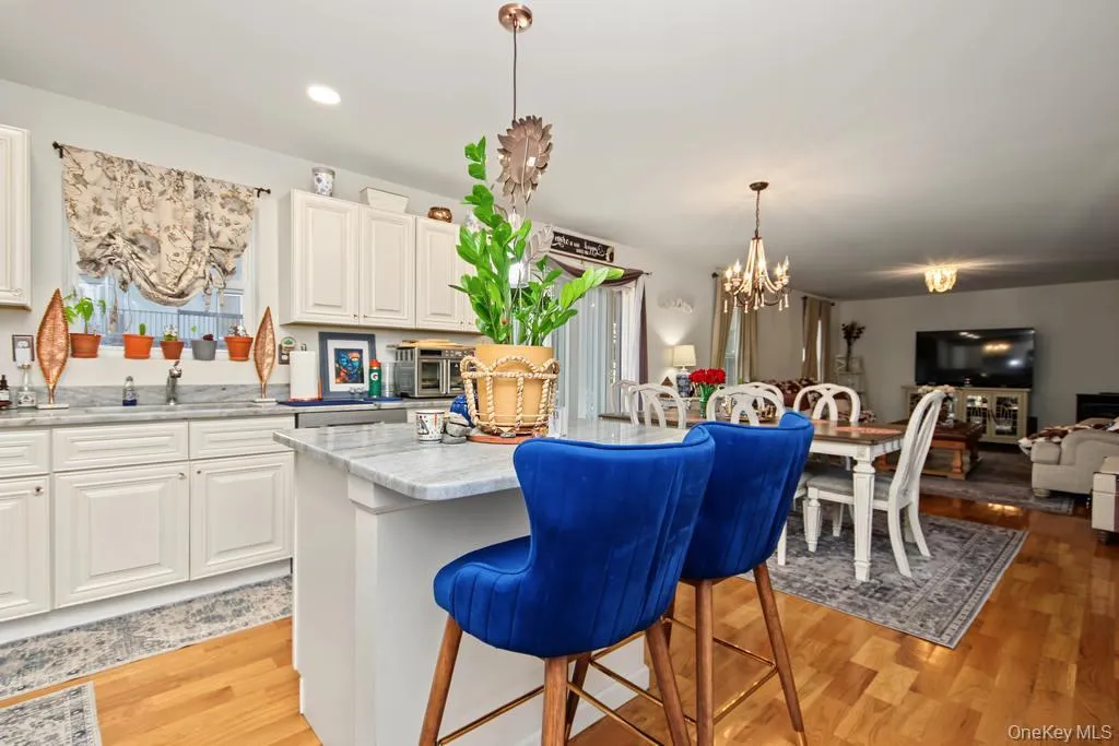 3 Chester Street, Thompson, NY, 4 Bedrooms Bedrooms, 7 Rooms Rooms,2 BathroomsBathrooms,Residential,For Rent,Chester,0,1064055 3 Chester Street, Thompson, NY, 4 Bedrooms Bedrooms, 7 Rooms Rooms,2 BathroomsBathrooms,Residential,For Rent,Chester,0,1064055