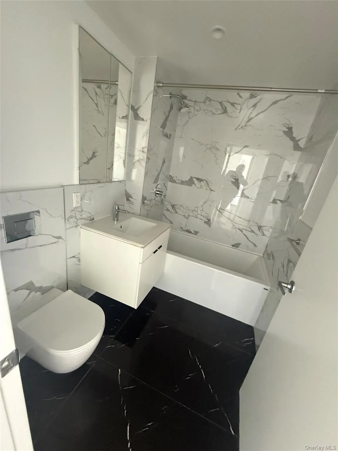 402 118th Street, New York, NY, 3 Bedroom Bedrooms, 5 Room Rooms,1 BathroomBathrooms,Residential Lease,For Rent,118th,0,1064061 402 118th Street, New York, NY, 3 Bedroom Bedrooms, 5 Room Rooms,1 BathroomBathrooms,Residential Lease,For Rent,118th,0,1064061