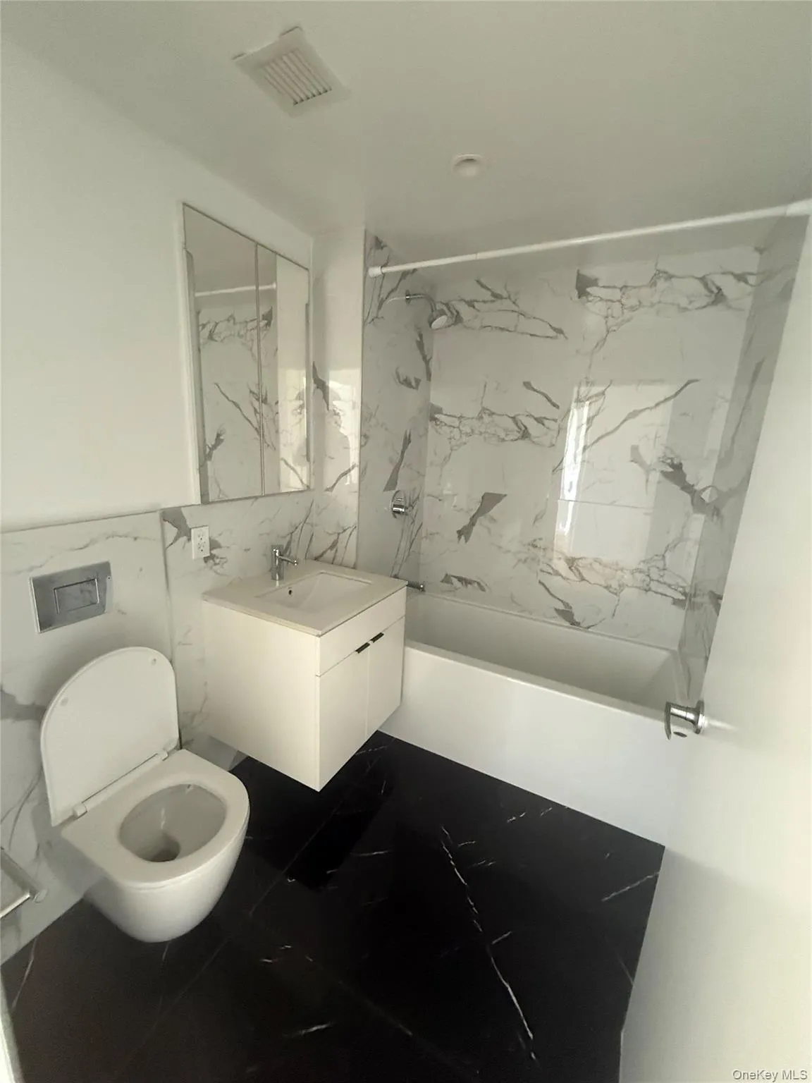 402 118th Street, New York, NY, 3 Bedroom Bedrooms, 5 Room Rooms,1 BathroomBathrooms,Residential Lease,For Rent,118th,0,1064069 402 118th Street, New York, NY, 3 Bedroom Bedrooms, 5 Room Rooms,1 BathroomBathrooms,Residential Lease,For Rent,118th,0,1064069