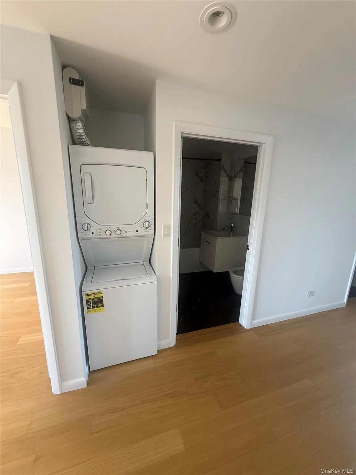 402 118th Street, New York, NY, 3 Bedroom Bedrooms, 5 Room Rooms,1 BathroomBathrooms,Residential Lease,For Rent,118th,0,1064069 402 118th Street, New York, NY, 3 Bedroom Bedrooms, 5 Room Rooms,1 BathroomBathrooms,Residential Lease,For Rent,118th,0,1064069