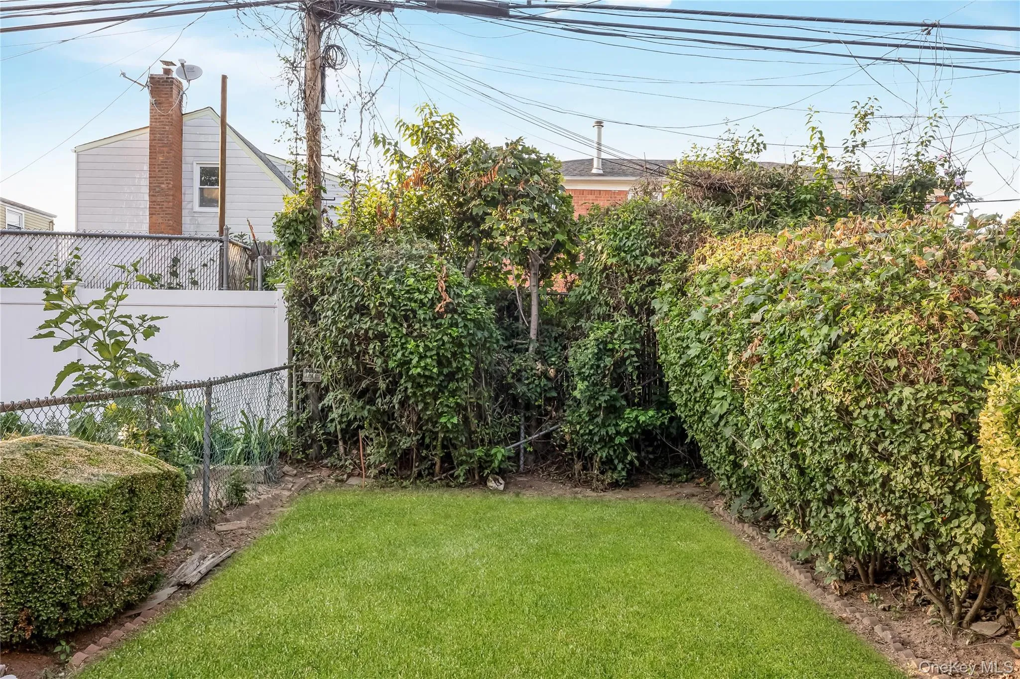 22533 Murdock Avenue, New York, NY, 3 Bedrooms Bedrooms, 7 Rooms Rooms,2 BathroomsBathrooms,Residential,For Rent,Murdock,0,1064092 22533 Murdock Avenue, New York, NY, 3 Bedrooms Bedrooms, 7 Rooms Rooms,2 BathroomsBathrooms,Residential,For Rent,Murdock,0,1064092