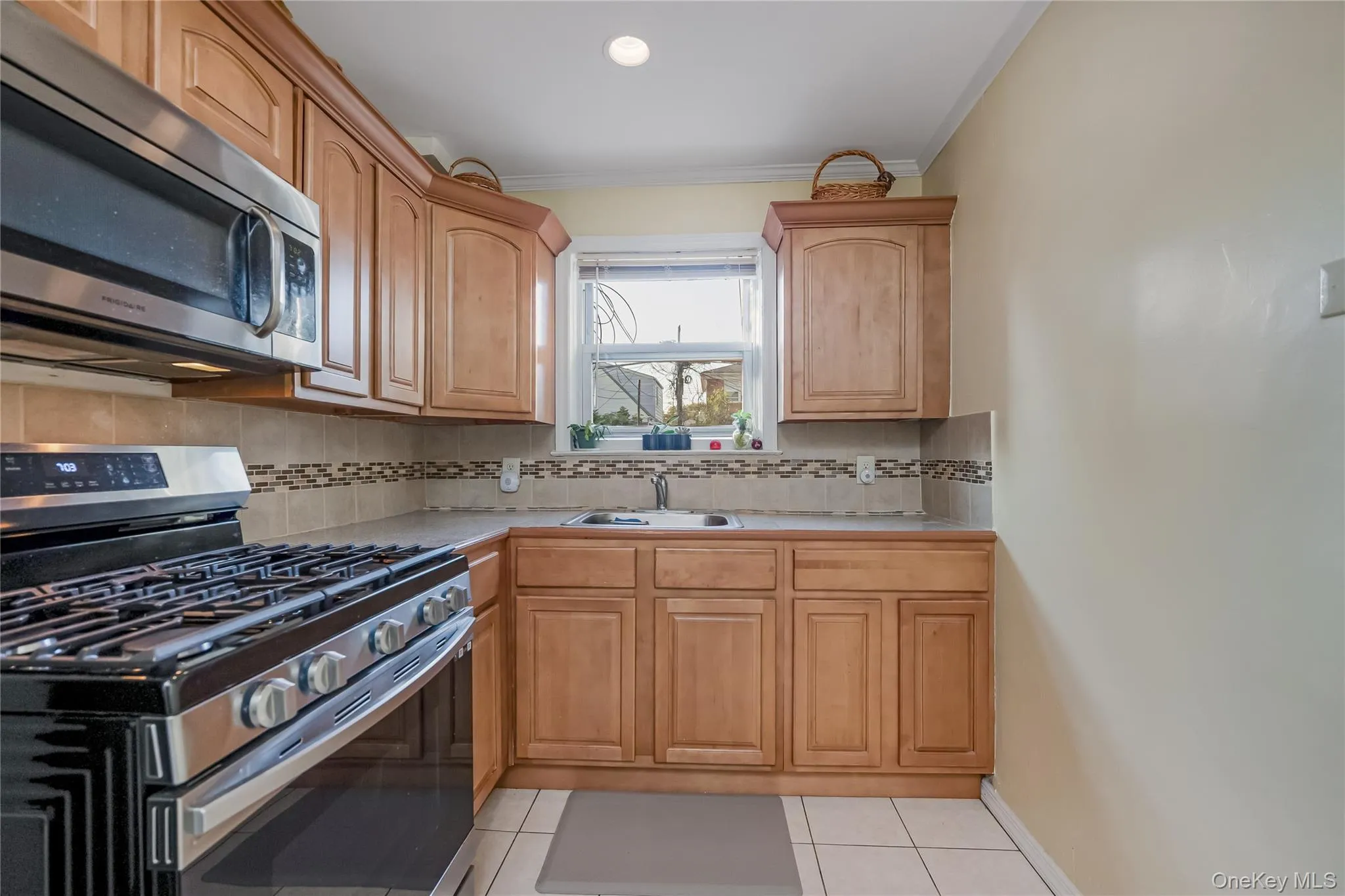 22533 Murdock Avenue, New York, NY, 3 Bedrooms Bedrooms, 7 Rooms Rooms,2 BathroomsBathrooms,Residential,For Rent,Murdock,0,1064092 22533 Murdock Avenue, New York, NY, 3 Bedrooms Bedrooms, 7 Rooms Rooms,2 BathroomsBathrooms,Residential,For Rent,Murdock,0,1064092