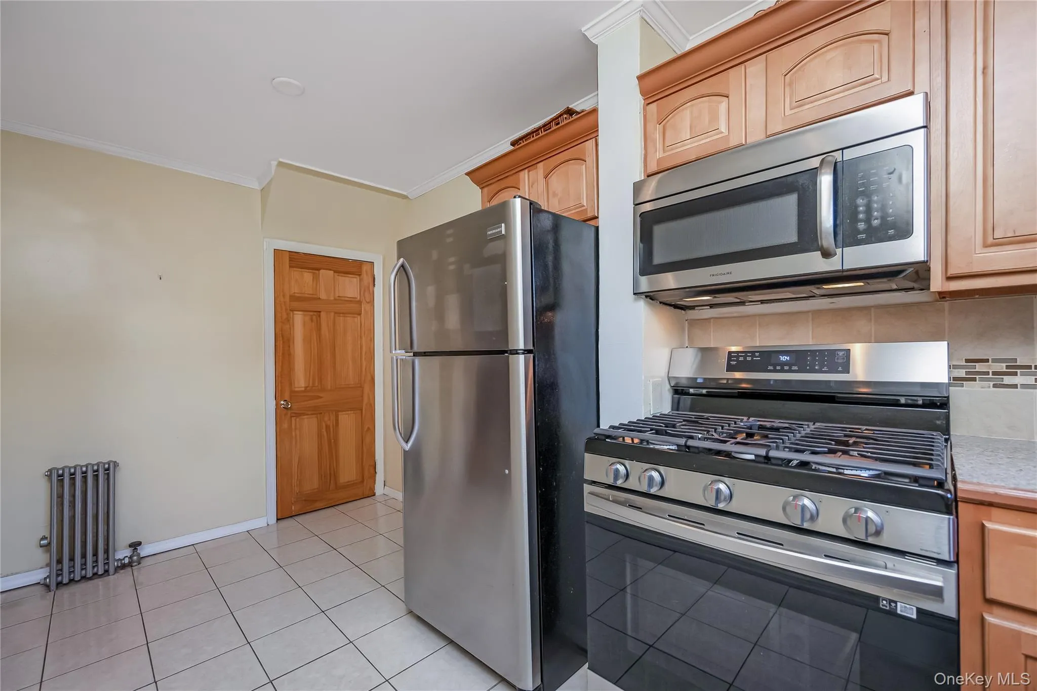 22533 Murdock Avenue, New York, NY, 3 Bedrooms Bedrooms, 7 Rooms Rooms,2 BathroomsBathrooms,Residential,For Rent,Murdock,0,1064092 22533 Murdock Avenue, New York, NY, 3 Bedrooms Bedrooms, 7 Rooms Rooms,2 BathroomsBathrooms,Residential,For Rent,Murdock,0,1064092