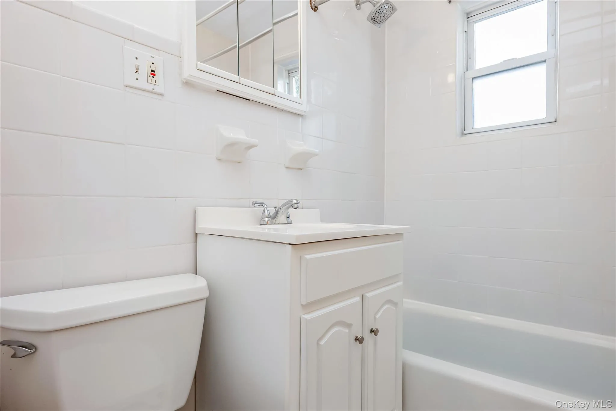 22533 Murdock Avenue, New York, NY, 3 Bedrooms Bedrooms, 7 Rooms Rooms,2 BathroomsBathrooms,Residential,For Rent,Murdock,0,1064092 22533 Murdock Avenue, New York, NY, 3 Bedrooms Bedrooms, 7 Rooms Rooms,2 BathroomsBathrooms,Residential,For Rent,Murdock,0,1064092