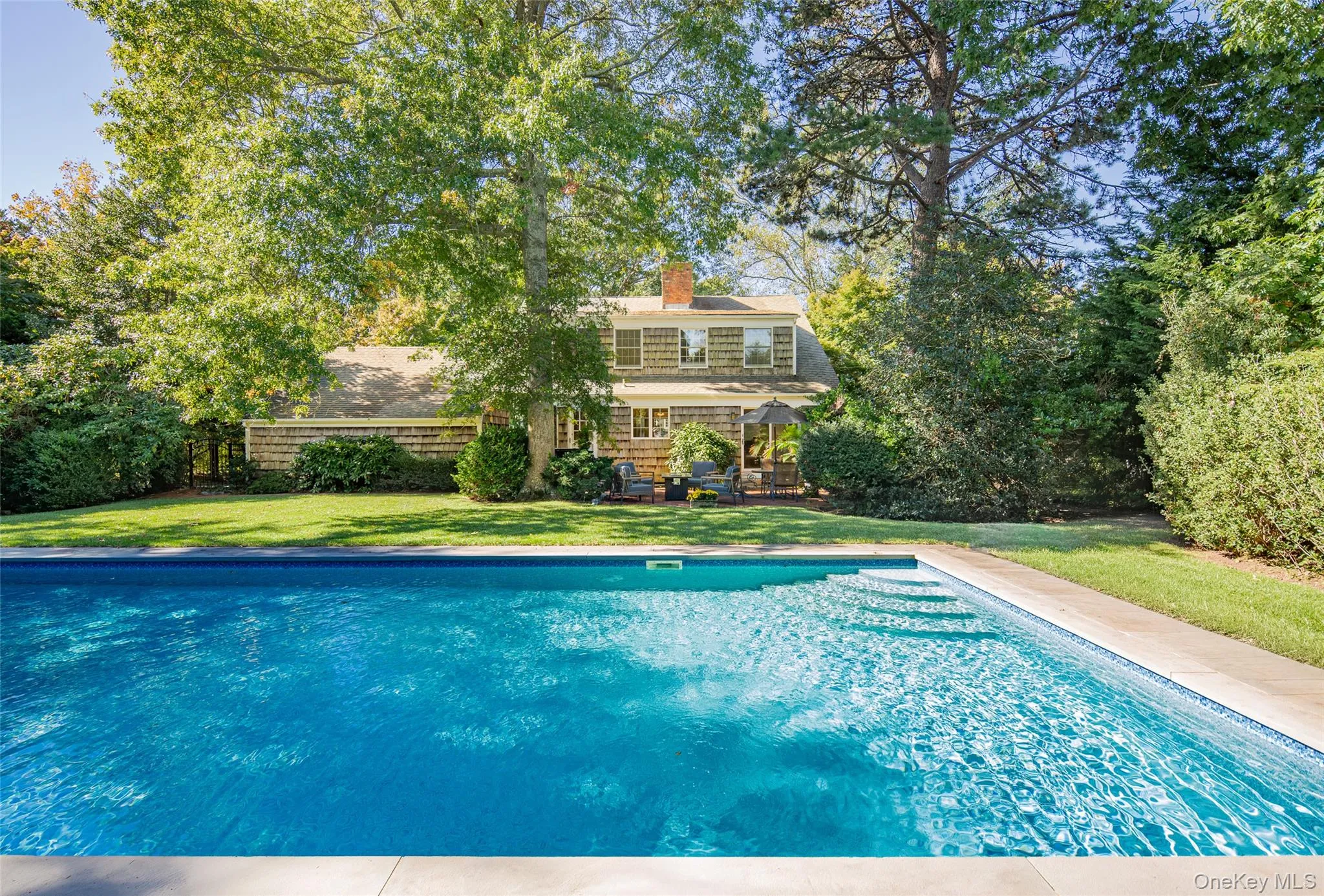 32 Aberdeen Lane, Southampton, New York 11968