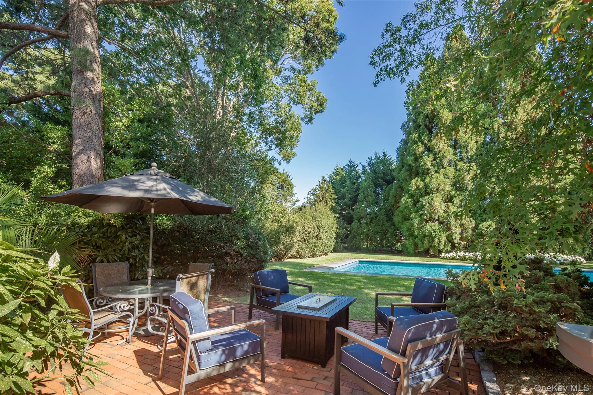 32 Aberdeen Lane, Southampton, New York 11968