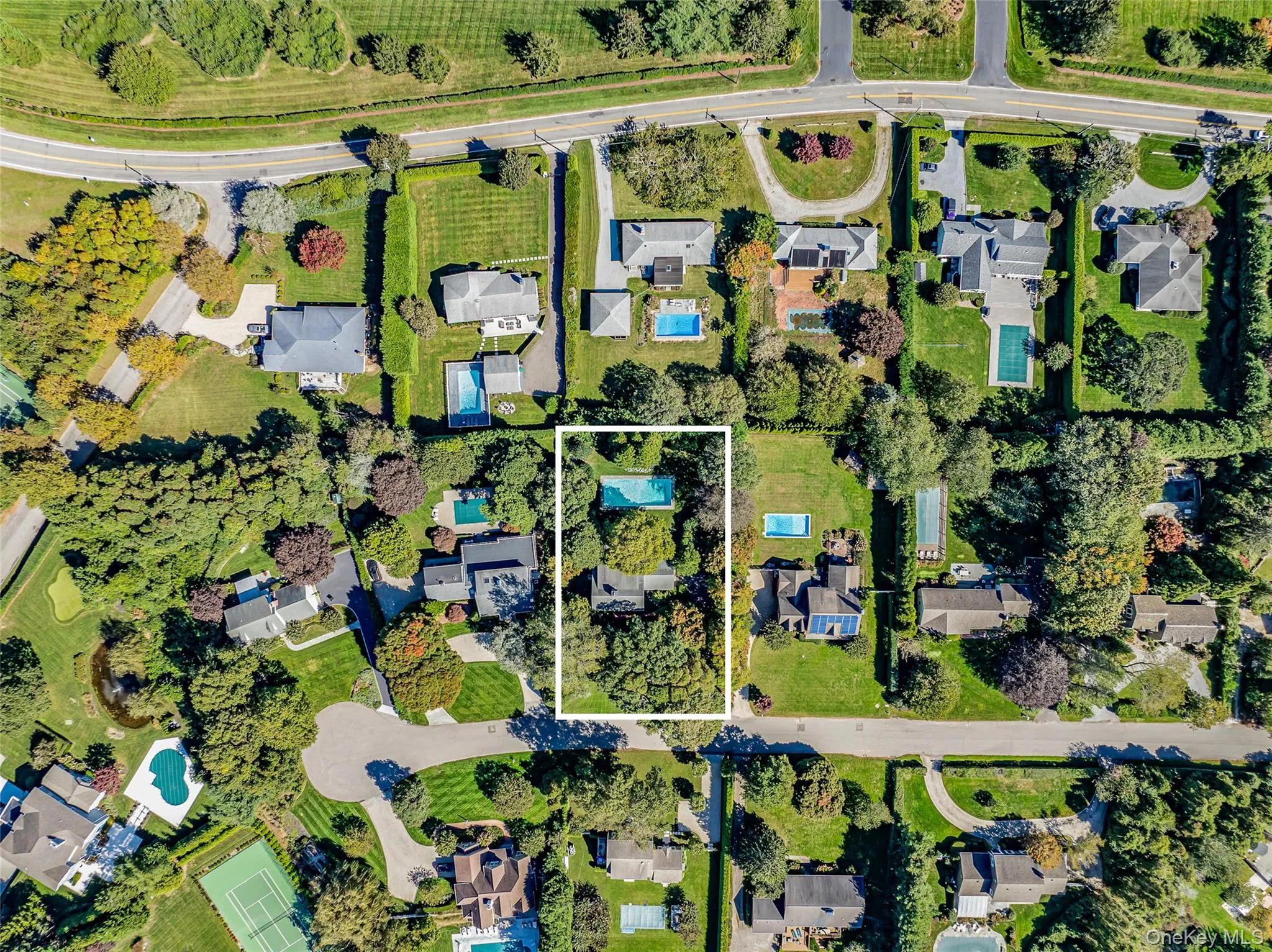 32 Aberdeen Lane, Southampton, New York 11968