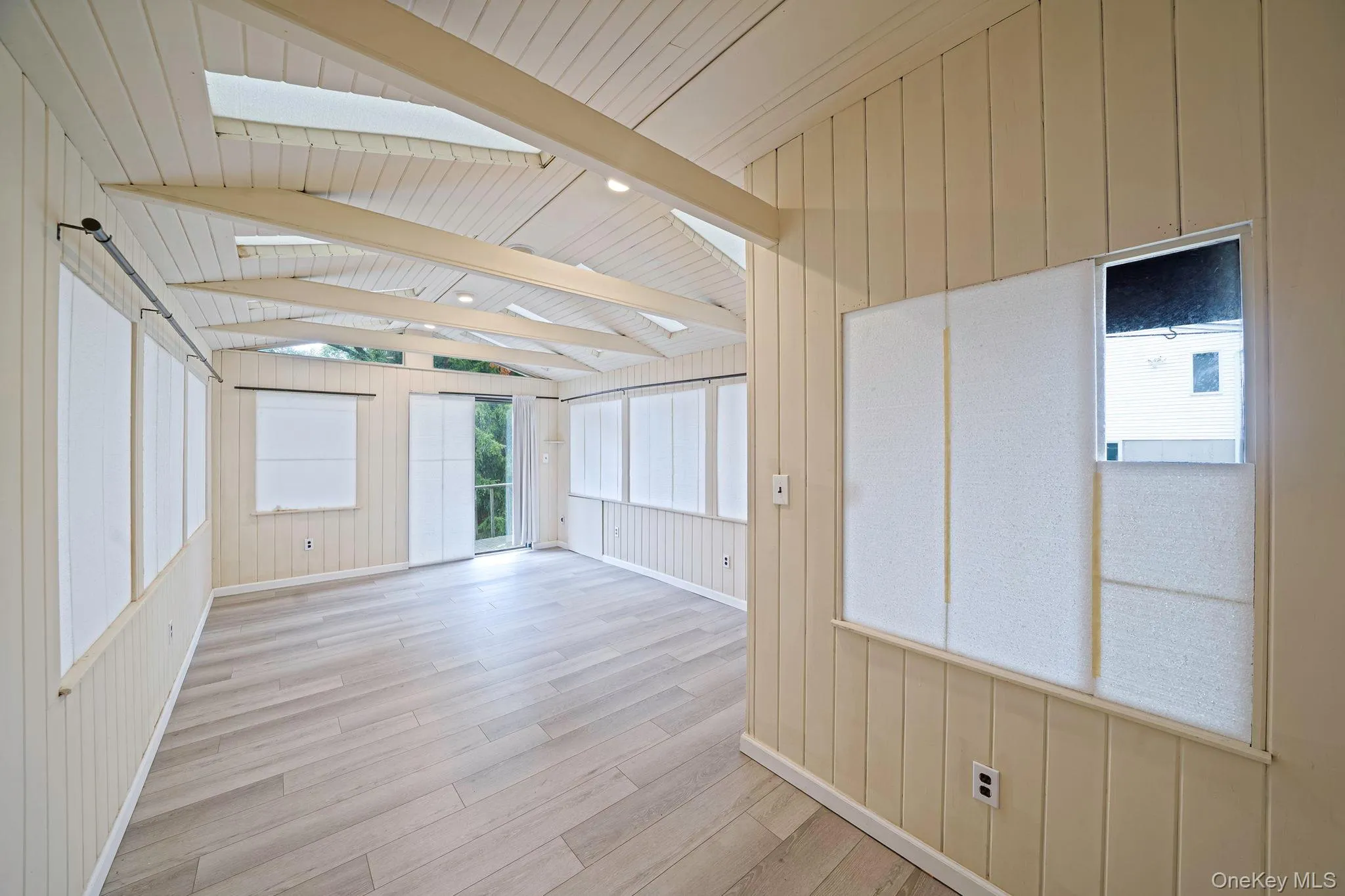 2400 New York Avenue, Huntington, NY, 2 Bedroom Bedrooms, 8 Room Rooms,2 BathroomBathrooms,Residential Lease,For Rent,New York,0,1064099 2400 New York Avenue, Huntington, NY, 2 Bedroom Bedrooms, 8 Room Rooms,2 BathroomBathrooms,Residential Lease,For Rent,New York,0,1064099