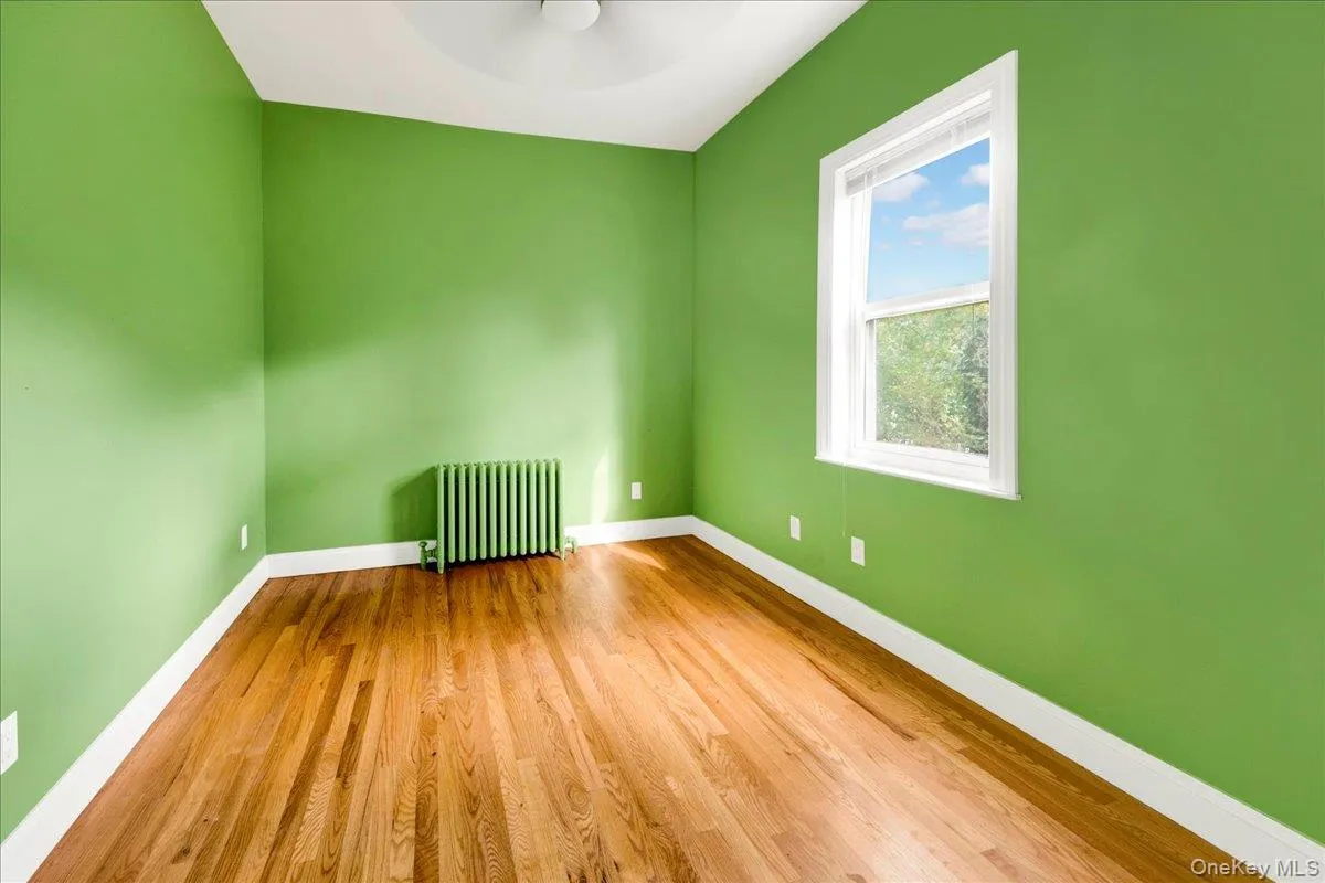 8 Soundview Terrace, New York, NY, 3 Bedrooms Bedrooms, 6 Rooms Rooms,2 BathroomsBathrooms,Residential,For Rent,Soundview,0,1064114 8 Soundview Terrace, New York, NY, 3 Bedrooms Bedrooms, 6 Rooms Rooms,2 BathroomsBathrooms,Residential,For Rent,Soundview,0,1064114