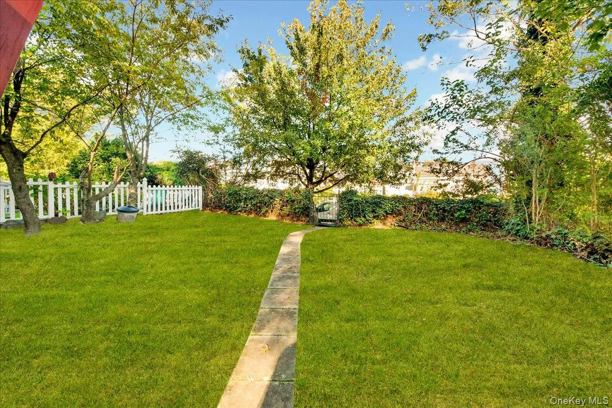 8 Soundview Terrace, New York, NY, 3 Bedrooms Bedrooms, 6 Rooms Rooms,2 BathroomsBathrooms,Residential,For Rent,Soundview,0,1064114 8 Soundview Terrace, New York, NY, 3 Bedrooms Bedrooms, 6 Rooms Rooms,2 BathroomsBathrooms,Residential,For Rent,Soundview,0,1064114