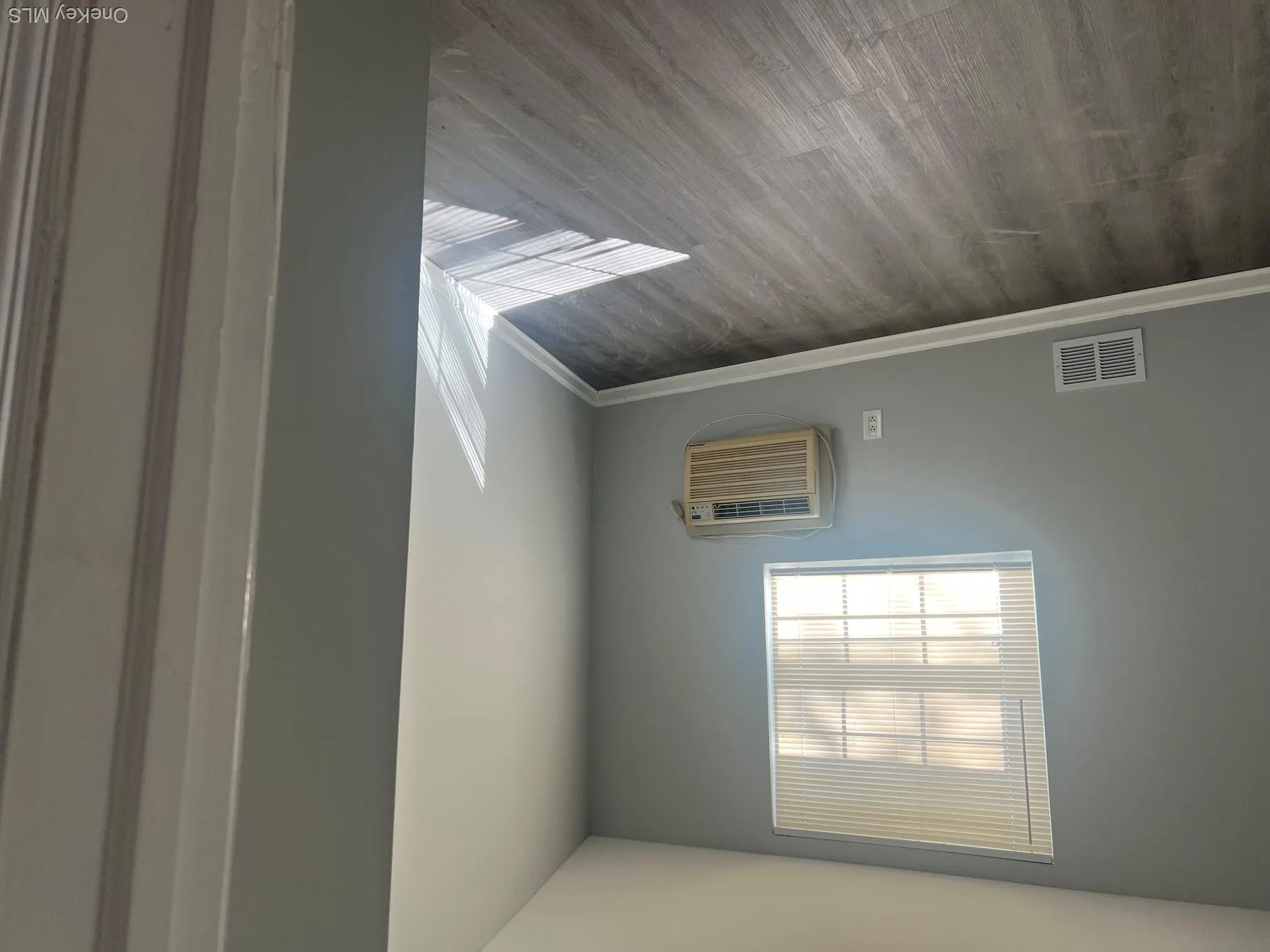 291 Old Town Road, Brookhaven, NY , With , 5 Bedroom , and , 7 Room , 2 Bathroom , For , Residential Lease , For Rent , 1064124 , MLSID,1064124 291 Old Town Road, Brookhaven, NY , With , 5 Bedroom , and , 7 Room , 2 Bathroom , For , Residential Lease , For Rent , 1064124 , MLSID,1064124