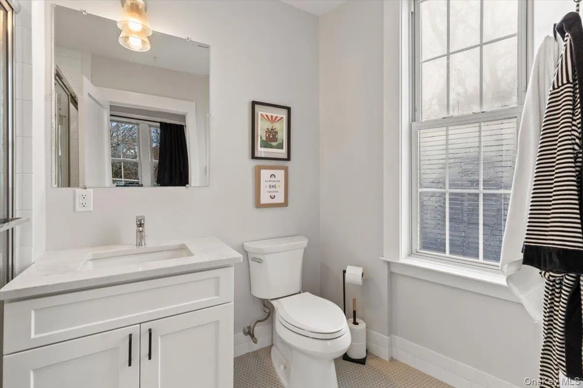 49 Beekman Avenue, Mount Pleasant, NY, 1 Bedroom Bedrooms, 3 Room Rooms,1 BathroomBathrooms,Residential Lease,For Rent,Beekman,0,1064167 49 Beekman Avenue, Mount Pleasant, NY, 1 Bedroom Bedrooms, 3 Room Rooms,1 BathroomBathrooms,Residential Lease,For Rent,Beekman,0,1064167