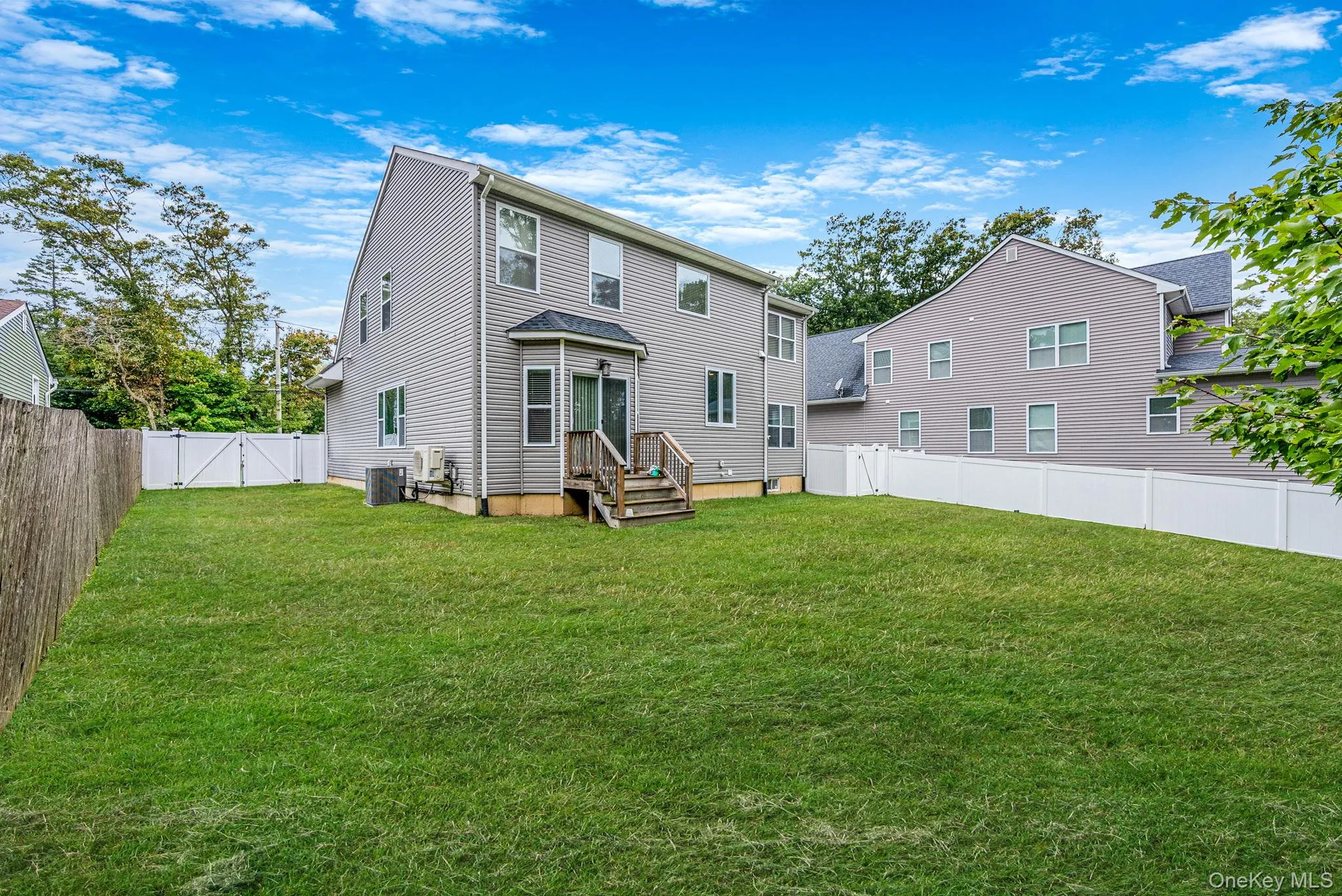 205 Kohr Road, Smithtown, NY, 4 Bedrooms Bedrooms, 9 Rooms Rooms,2 BathroomsBathrooms,Residential,For Rent,Kohr,0,1064178 205 Kohr Road, Smithtown, NY, 4 Bedrooms Bedrooms, 9 Rooms Rooms,2 BathroomsBathrooms,Residential,For Rent,Kohr,0,1064178