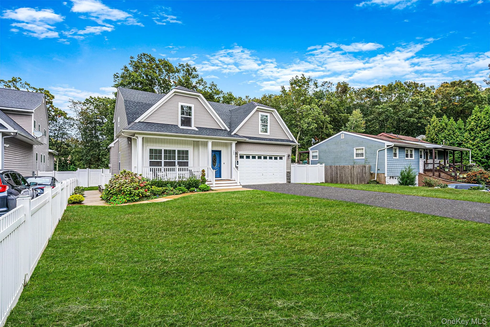 205 Kohr Road, Smithtown, NY, 4 Bedrooms Bedrooms, 9 Rooms Rooms,2 BathroomsBathrooms,Residential,For Rent,Kohr,0,1064178 205 Kohr Road, Smithtown, NY, 4 Bedrooms Bedrooms, 9 Rooms Rooms,2 BathroomsBathrooms,Residential,For Rent,Kohr,0,1064178