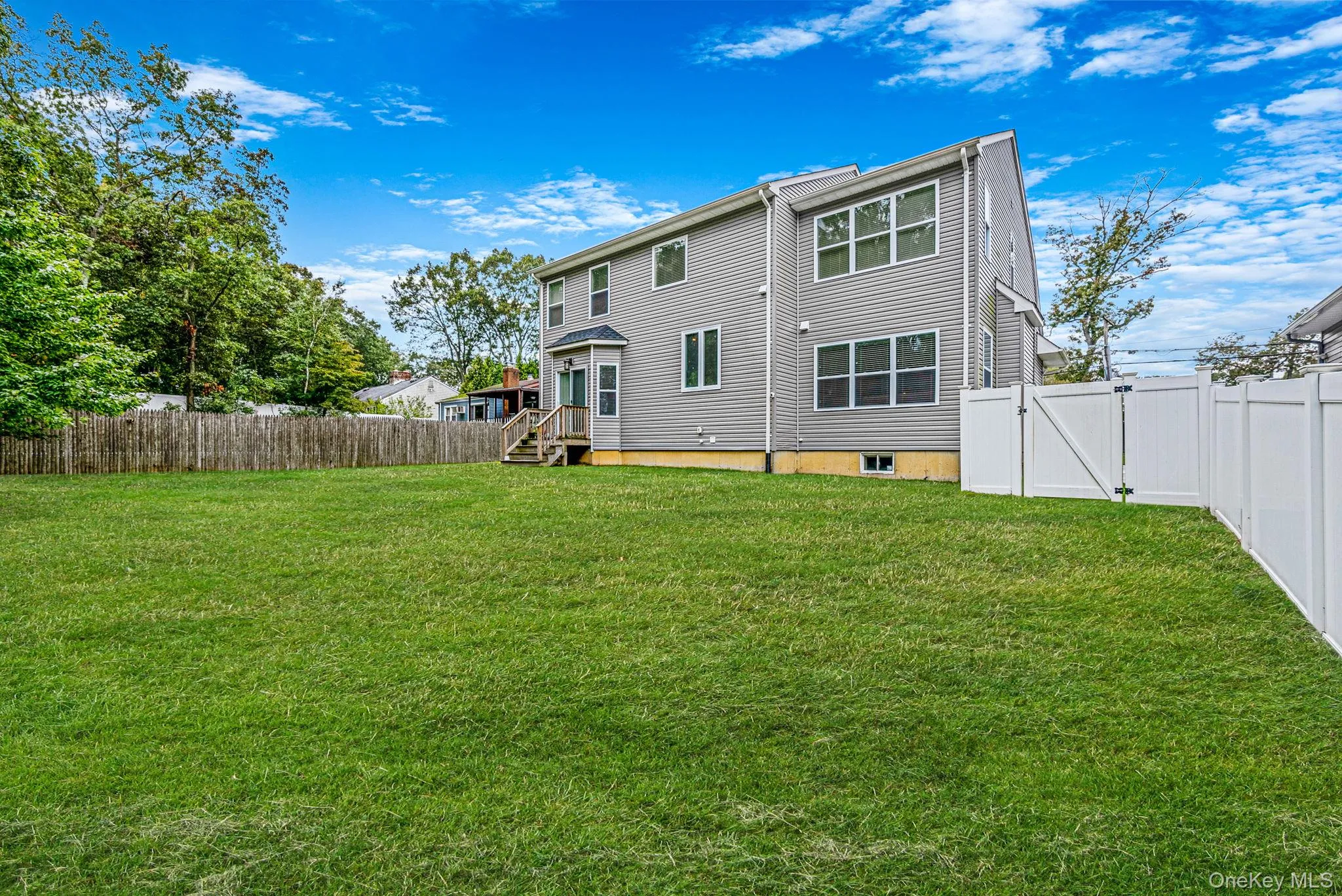 205 Kohr Road, Smithtown, NY, 4 Bedrooms Bedrooms, 9 Rooms Rooms,2 BathroomsBathrooms,Residential,For Rent,Kohr,0,1064178 205 Kohr Road, Smithtown, NY, 4 Bedrooms Bedrooms, 9 Rooms Rooms,2 BathroomsBathrooms,Residential,For Rent,Kohr,0,1064178