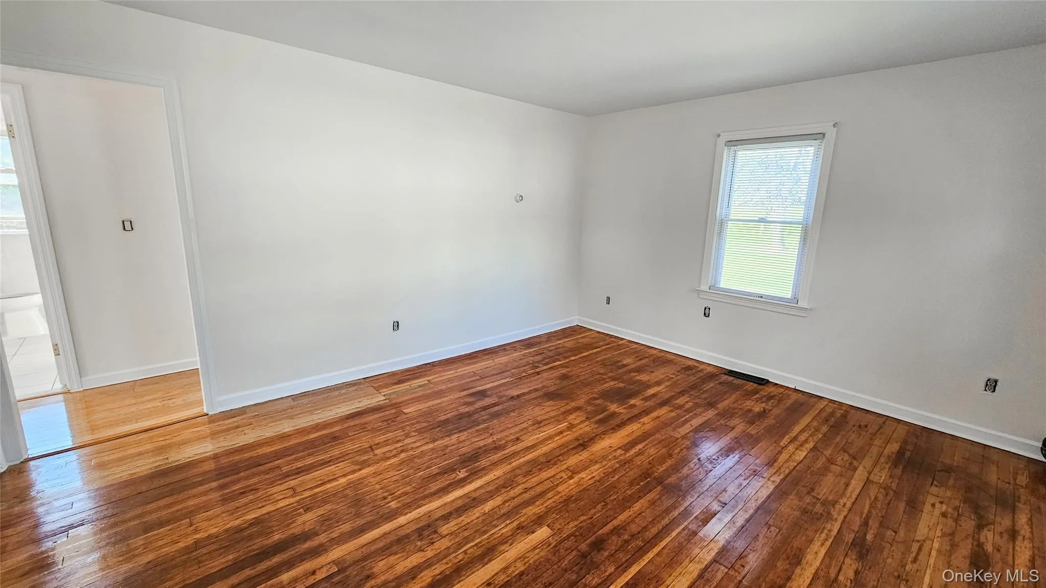 41 Birdsall Avenue, Marlboro, NY, 2 Bedroom Bedrooms, 5 Room Rooms,1 BathroomBathrooms,Residential Lease,For Rent,Birdsall,0,1064196 41 Birdsall Avenue, Marlboro, NY, 2 Bedroom Bedrooms, 5 Room Rooms,1 BathroomBathrooms,Residential Lease,For Rent,Birdsall,0,1064196