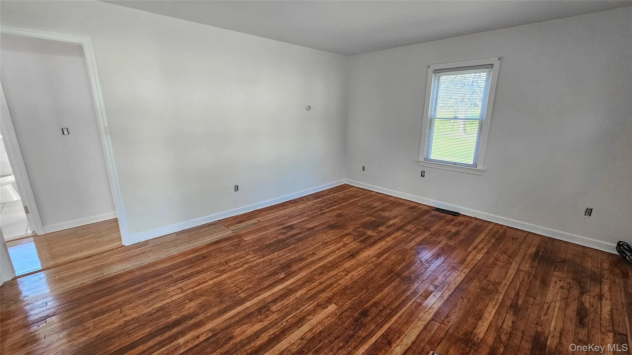 41 Birdsall Avenue, Marlboro, NY, 2 Bedroom Bedrooms, 5 Room Rooms,1 BathroomBathrooms,Residential Lease,For Rent,Birdsall,0,1064196 41 Birdsall Avenue, Marlboro, NY, 2 Bedroom Bedrooms, 5 Room Rooms,1 BathroomBathrooms,Residential Lease,For Rent,Birdsall,0,1064196