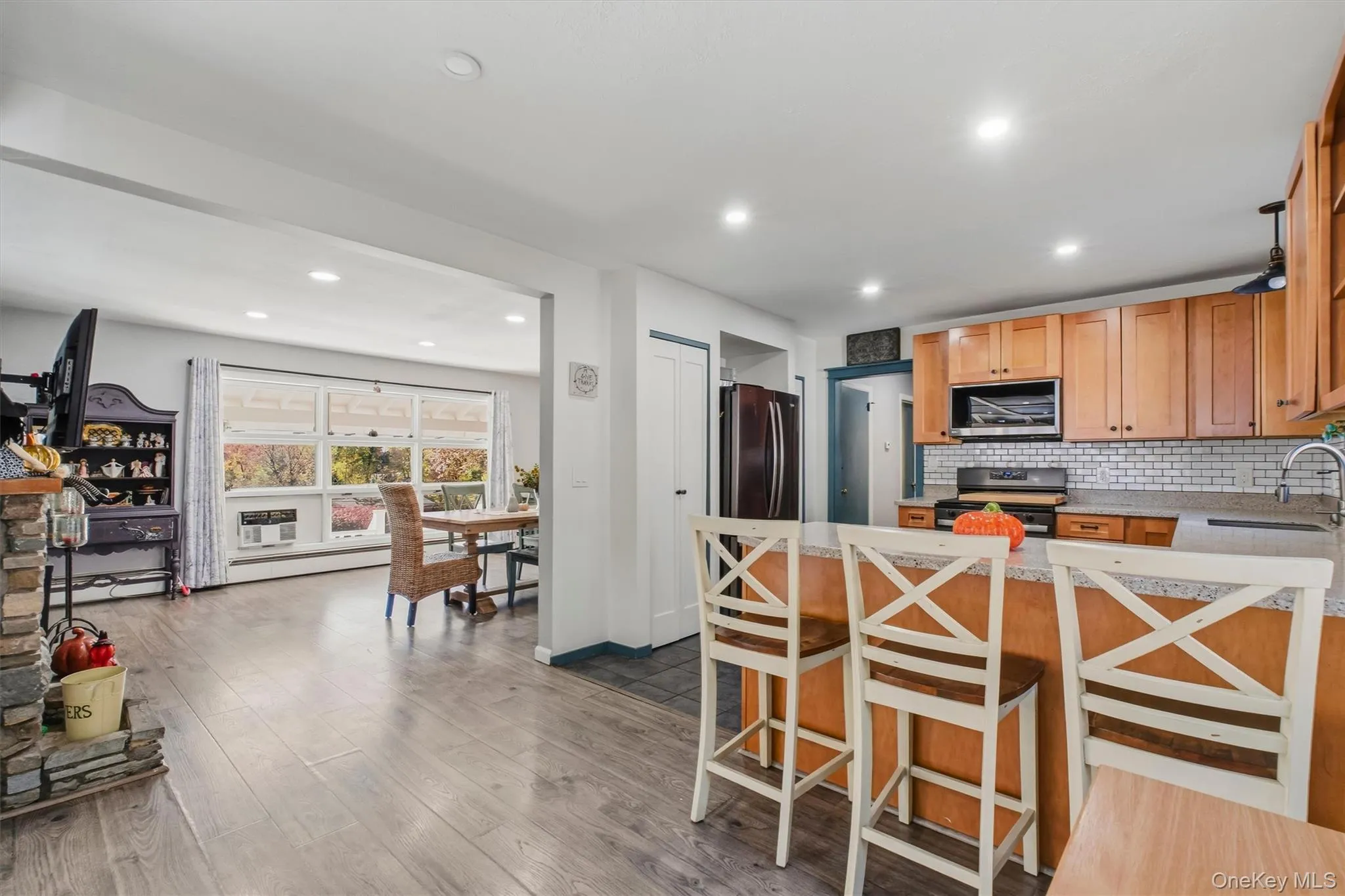 23 Vail Road, La Grange, NY, 4 Bedrooms Bedrooms, 9 Rooms Rooms,3 BathroomsBathrooms,Residential,For Rent,Vail,0,1064213 23 Vail Road, La Grange, NY, 4 Bedrooms Bedrooms, 9 Rooms Rooms,3 BathroomsBathrooms,Residential,For Rent,Vail,0,1064213