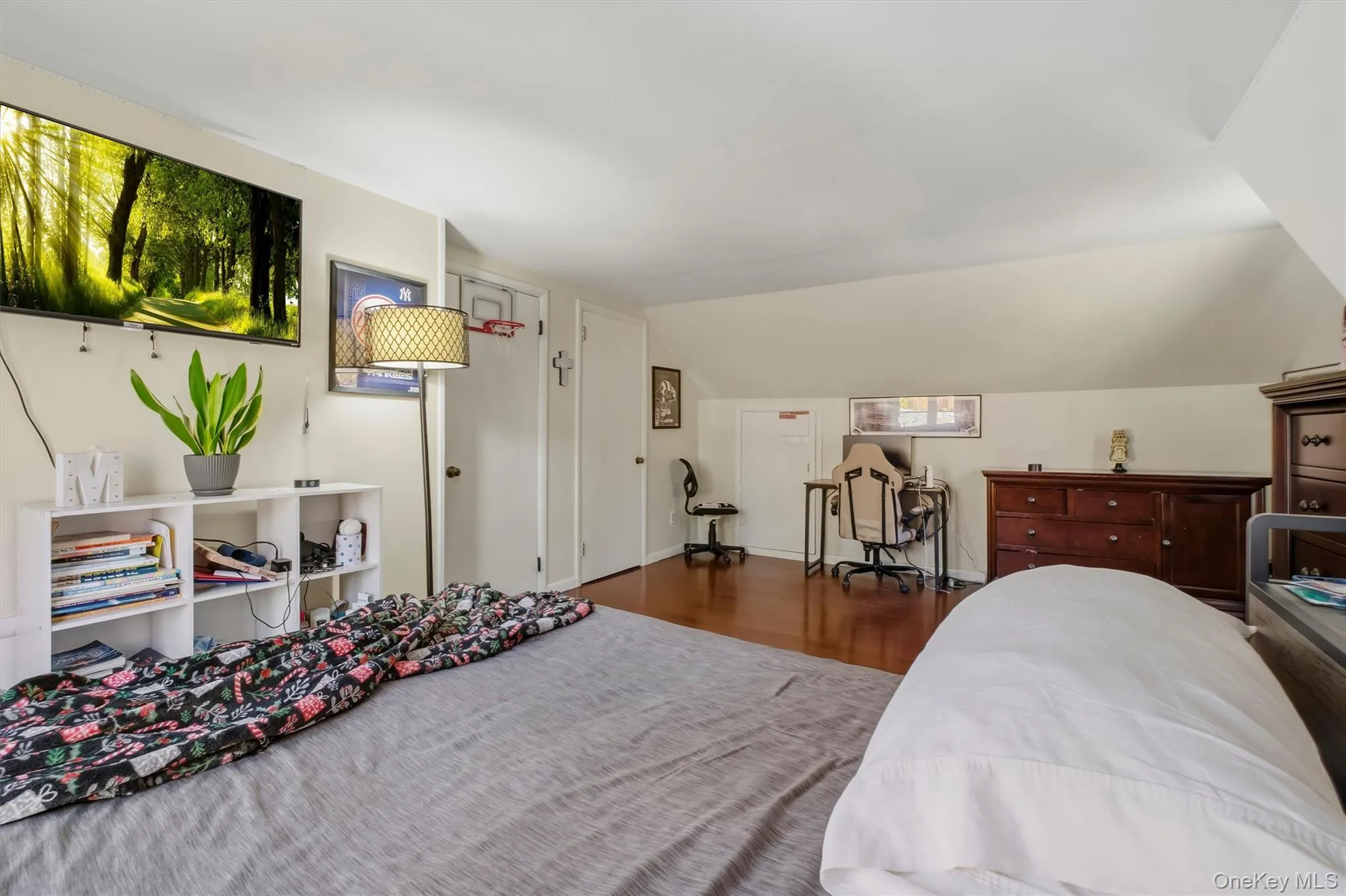 23 Vail Road, La Grange, NY, 4 Bedrooms Bedrooms, 9 Rooms Rooms,3 BathroomsBathrooms,Residential,For Rent,Vail,0,1064213 23 Vail Road, La Grange, NY, 4 Bedrooms Bedrooms, 9 Rooms Rooms,3 BathroomsBathrooms,Residential,For Rent,Vail,0,1064213