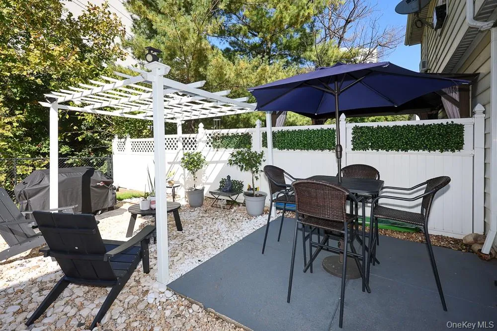 25 Centre Street, Yonkers, NY, 3 Bedrooms Bedrooms, 6 Rooms Rooms,2 BathroomsBathrooms,Residential,For Rent,Centre,0,1064227 25 Centre Street, Yonkers, NY, 3 Bedrooms Bedrooms, 6 Rooms Rooms,2 BathroomsBathrooms,Residential,For Rent,Centre,0,1064227