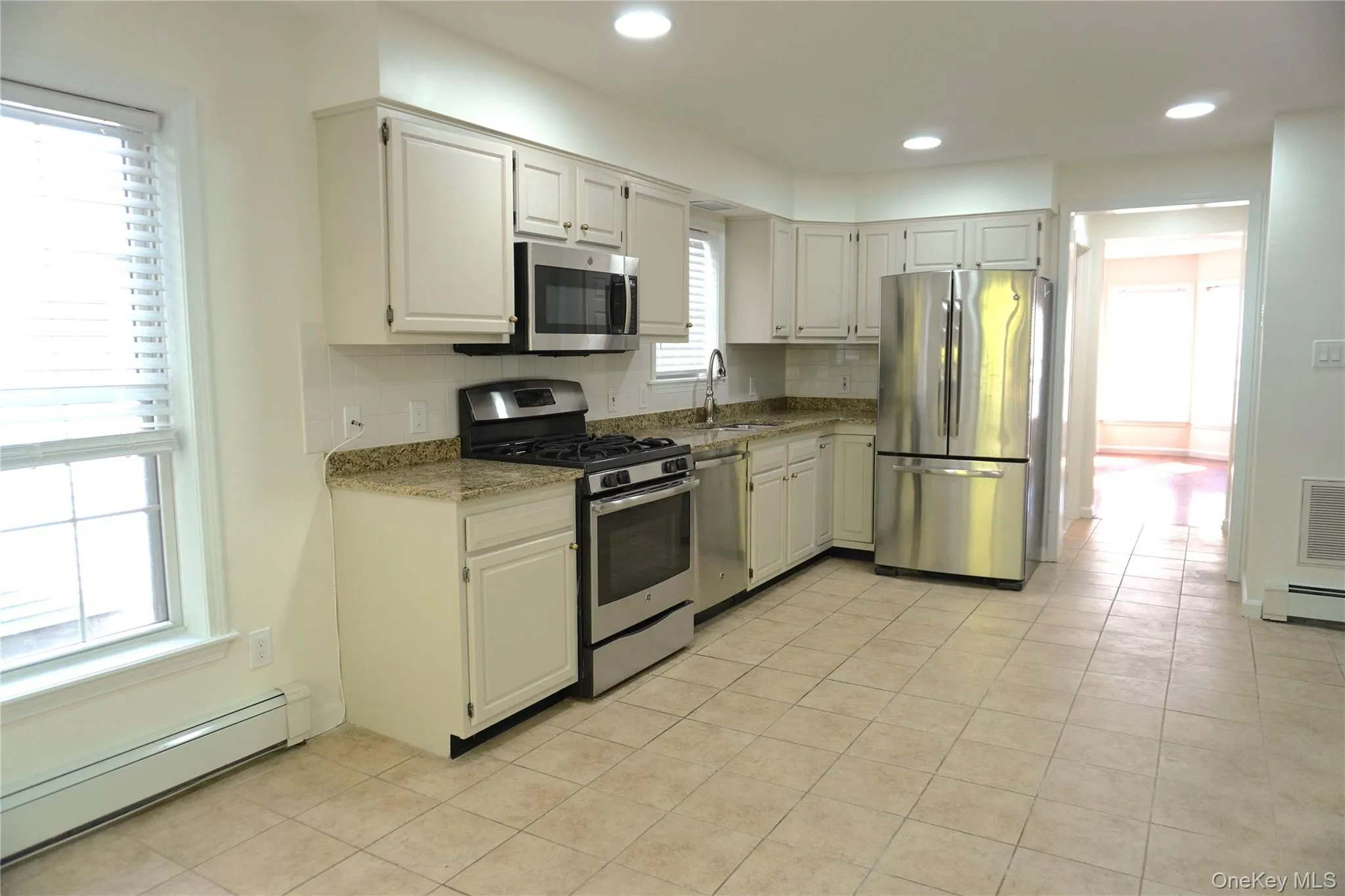 18 Briga Circle, Harrison, NY, 3 Bedrooms Bedrooms, 6 Rooms Rooms,2 BathroomsBathrooms,Residential Lease,For Rent,Briga,0,1064245 18 Briga Circle, Harrison, NY, 3 Bedrooms Bedrooms, 6 Rooms Rooms,2 BathroomsBathrooms,Residential Lease,For Rent,Briga,0,1064245