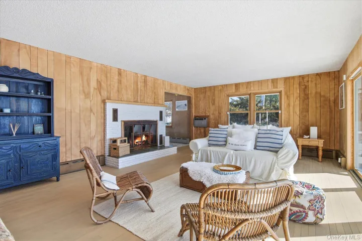 1 Oceanview Road, Southampton, New York 11946