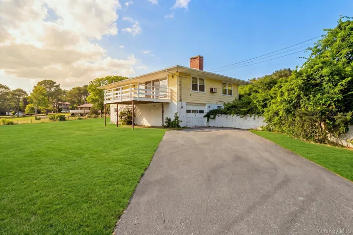 1 Oceanview Road, Southampton, New York 11946