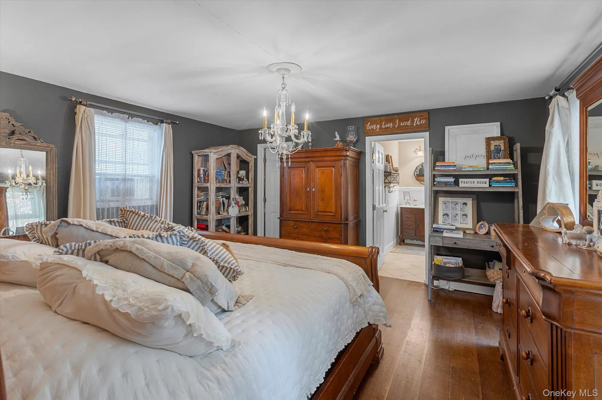 22 Alice Lane, Smithtown, NY, 3 Bedrooms Bedrooms, 6 Rooms Rooms,2 BathroomsBathrooms,Residential,For Rent,Alice,0,1064277 22 Alice Lane, Smithtown, NY, 3 Bedrooms Bedrooms, 6 Rooms Rooms,2 BathroomsBathrooms,Residential,For Rent,Alice,0,1064277