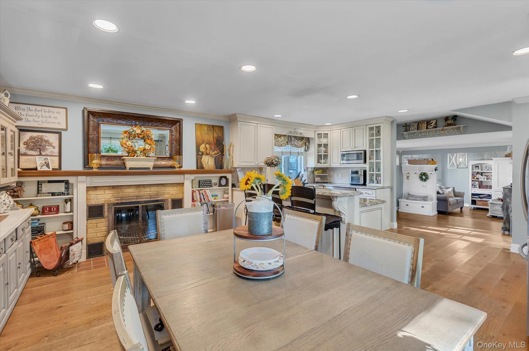 22 Alice Lane, Smithtown, NY, 3 Bedrooms Bedrooms, 6 Rooms Rooms,2 BathroomsBathrooms,Residential,For Rent,Alice,0,1064277 22 Alice Lane, Smithtown, NY, 3 Bedrooms Bedrooms, 6 Rooms Rooms,2 BathroomsBathrooms,Residential,For Rent,Alice,0,1064277