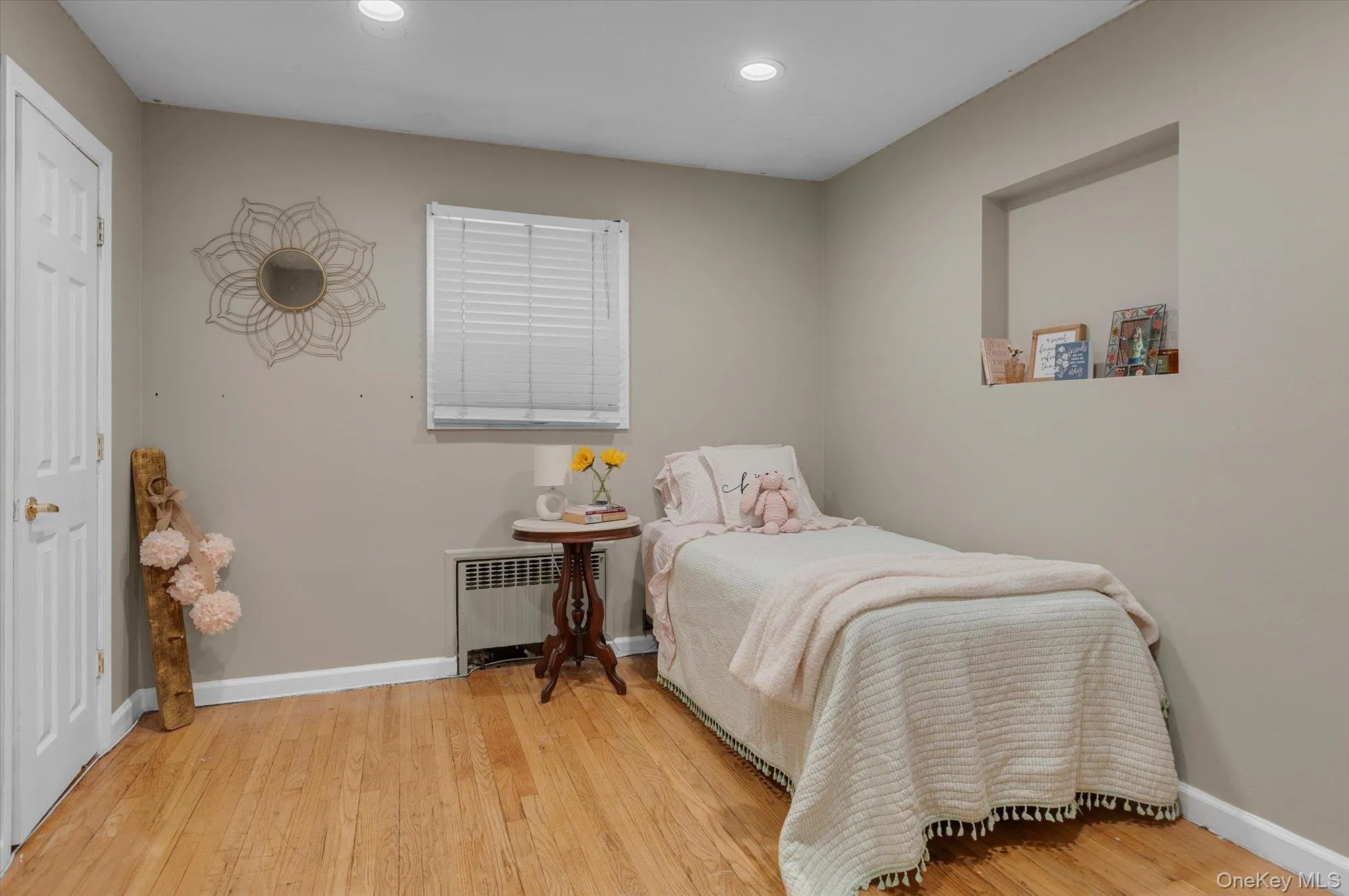 22 Alice Lane, Smithtown, NY, 3 Bedrooms Bedrooms, 6 Rooms Rooms,2 BathroomsBathrooms,Residential,For Rent,Alice,0,1064277 22 Alice Lane, Smithtown, NY, 3 Bedrooms Bedrooms, 6 Rooms Rooms,2 BathroomsBathrooms,Residential,For Rent,Alice,0,1064277