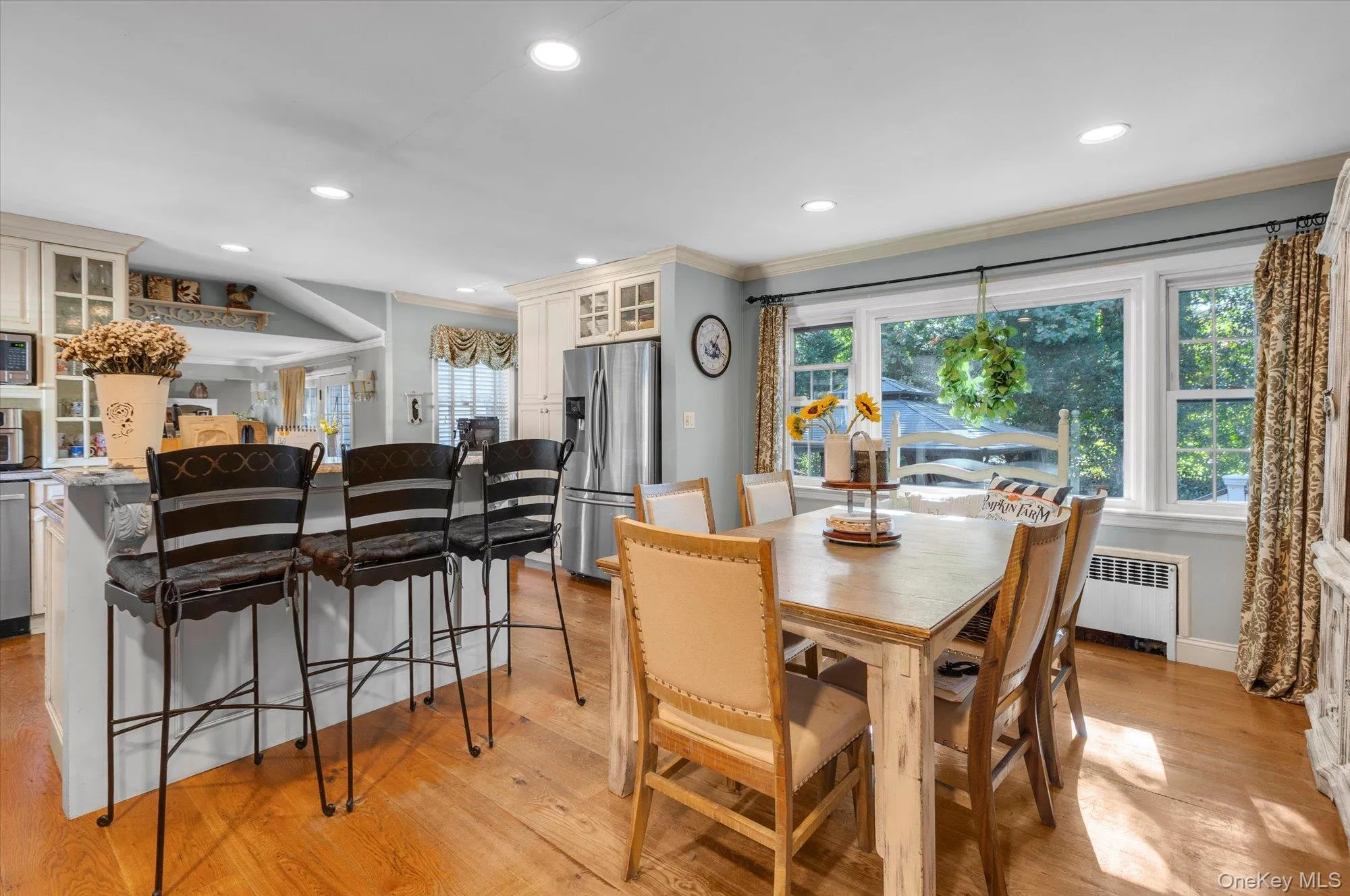 22 Alice Lane, Smithtown, NY, 3 Bedrooms Bedrooms, 6 Rooms Rooms,2 BathroomsBathrooms,Residential,For Rent,Alice,0,1064277 22 Alice Lane, Smithtown, NY, 3 Bedrooms Bedrooms, 6 Rooms Rooms,2 BathroomsBathrooms,Residential,For Rent,Alice,0,1064277