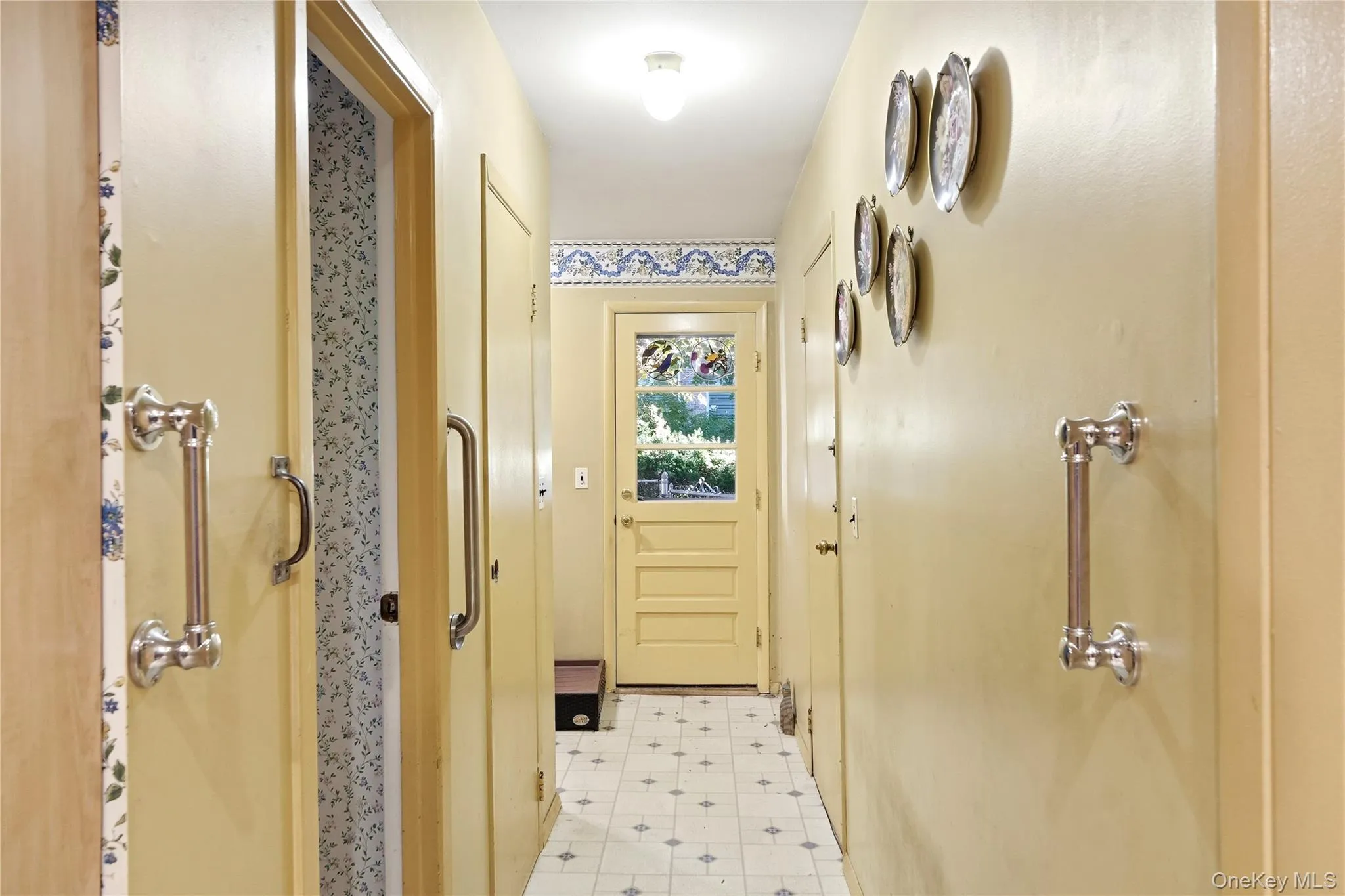 30 Manor Road, Huntington, NY, 4 Bedrooms Bedrooms, 11 Rooms Rooms,2 BathroomsBathrooms,Residential,For Rent,Manor,0,1064279 30 Manor Road, Huntington, NY, 4 Bedrooms Bedrooms, 11 Rooms Rooms,2 BathroomsBathrooms,Residential,For Rent,Manor,0,1064279