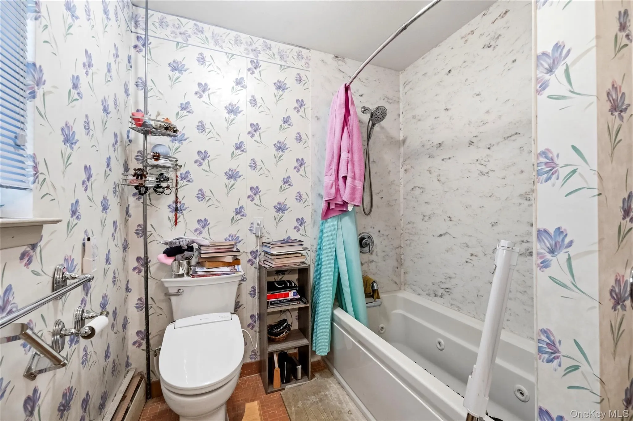 30 Manor Road, Huntington, NY, 4 Bedrooms Bedrooms, 11 Rooms Rooms,2 BathroomsBathrooms,Residential,For Rent,Manor,0,1064279 30 Manor Road, Huntington, NY, 4 Bedrooms Bedrooms, 11 Rooms Rooms,2 BathroomsBathrooms,Residential,For Rent,Manor,0,1064279