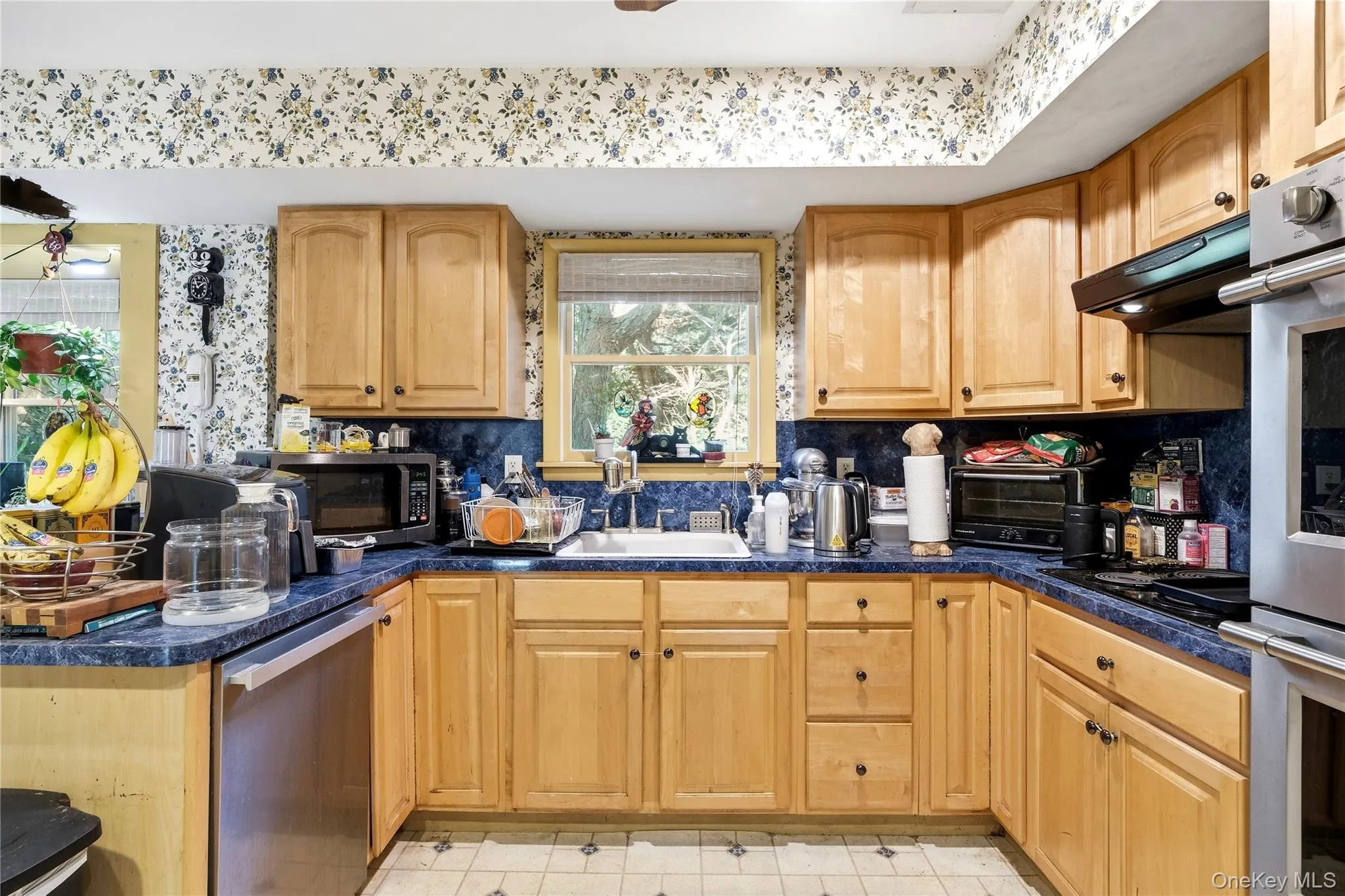 30 Manor Road, Huntington, NY, 4 Bedrooms Bedrooms, 11 Rooms Rooms,2 BathroomsBathrooms,Residential,For Rent,Manor,0,1064279 30 Manor Road, Huntington, NY, 4 Bedrooms Bedrooms, 11 Rooms Rooms,2 BathroomsBathrooms,Residential,For Rent,Manor,0,1064279