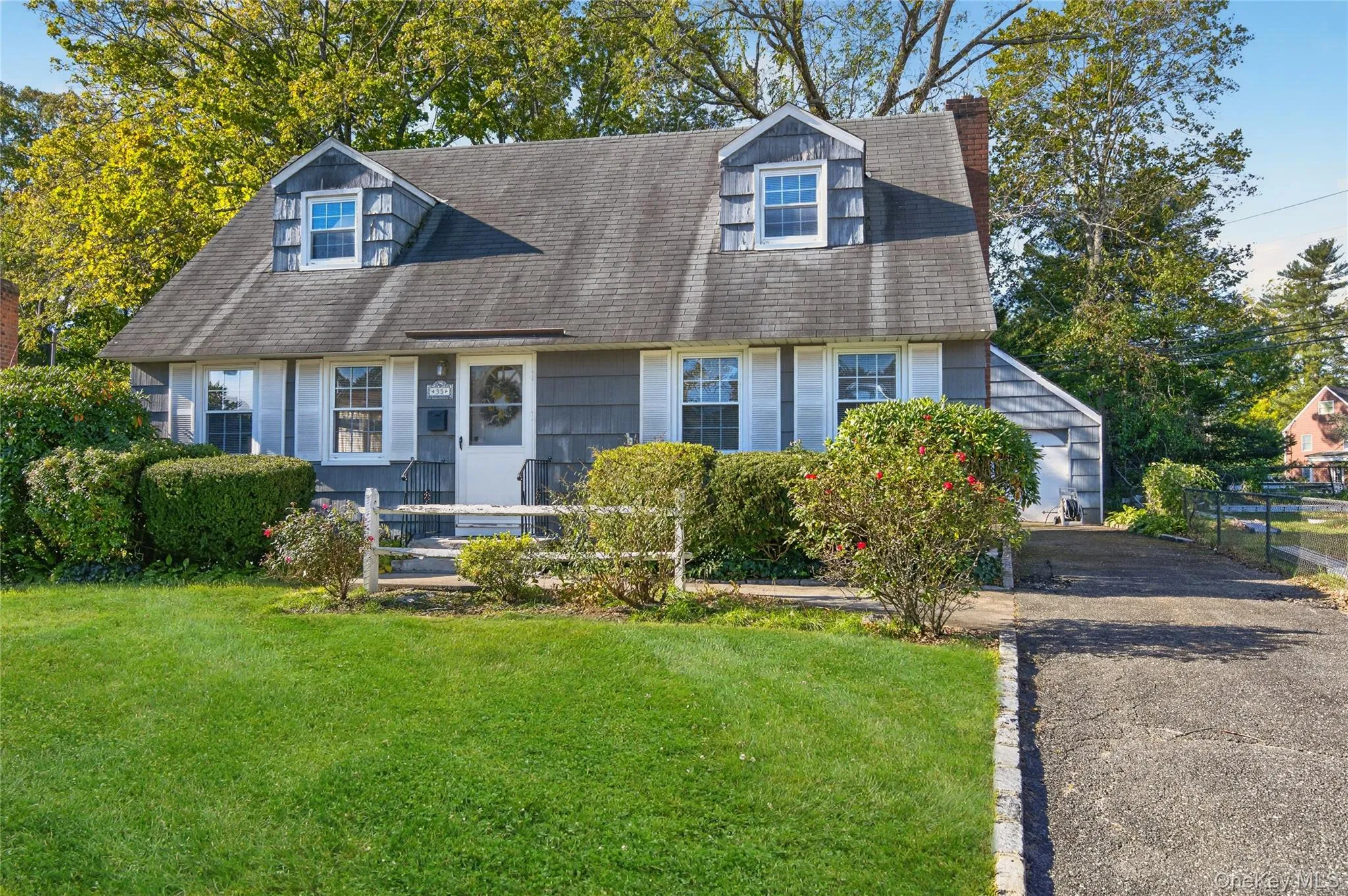 35 Ross Lane, Oyster Bay, NY, 4 Bedrooms Bedrooms, 7 Rooms Rooms,2 BathroomsBathrooms,Residential,For Rent,Ross,0,1064291 35 Ross Lane, Oyster Bay, NY, 4 Bedrooms Bedrooms, 7 Rooms Rooms,2 BathroomsBathrooms,Residential,For Rent,Ross,0,1064291
