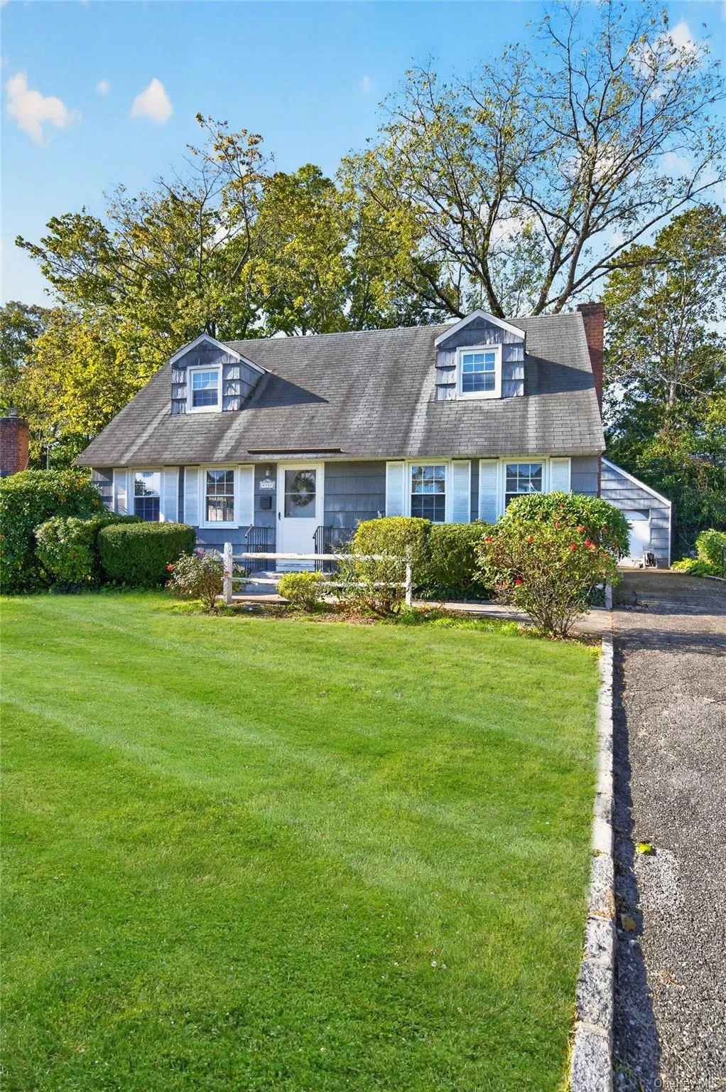 35 Ross Lane, Oyster Bay, NY, 4 Bedrooms Bedrooms, 7 Rooms Rooms,2 BathroomsBathrooms,Residential,For Rent,Ross,0,1064291 35 Ross Lane, Oyster Bay, NY, 4 Bedrooms Bedrooms, 7 Rooms Rooms,2 BathroomsBathrooms,Residential,For Rent,Ross,0,1064291
