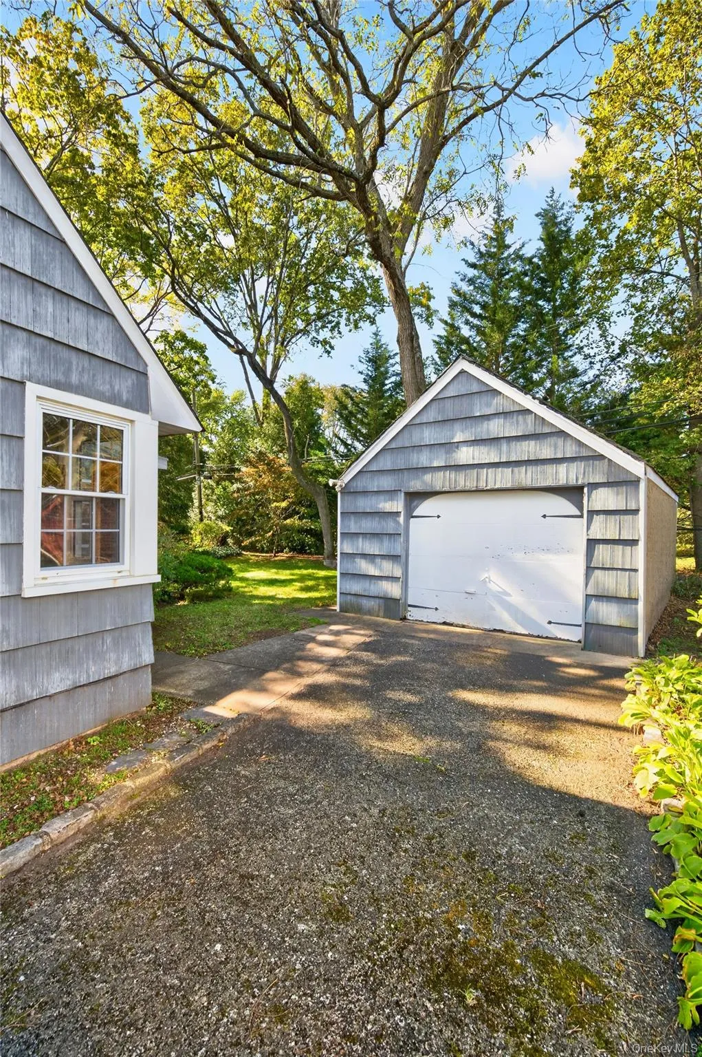 One car detached garage One car detached garage