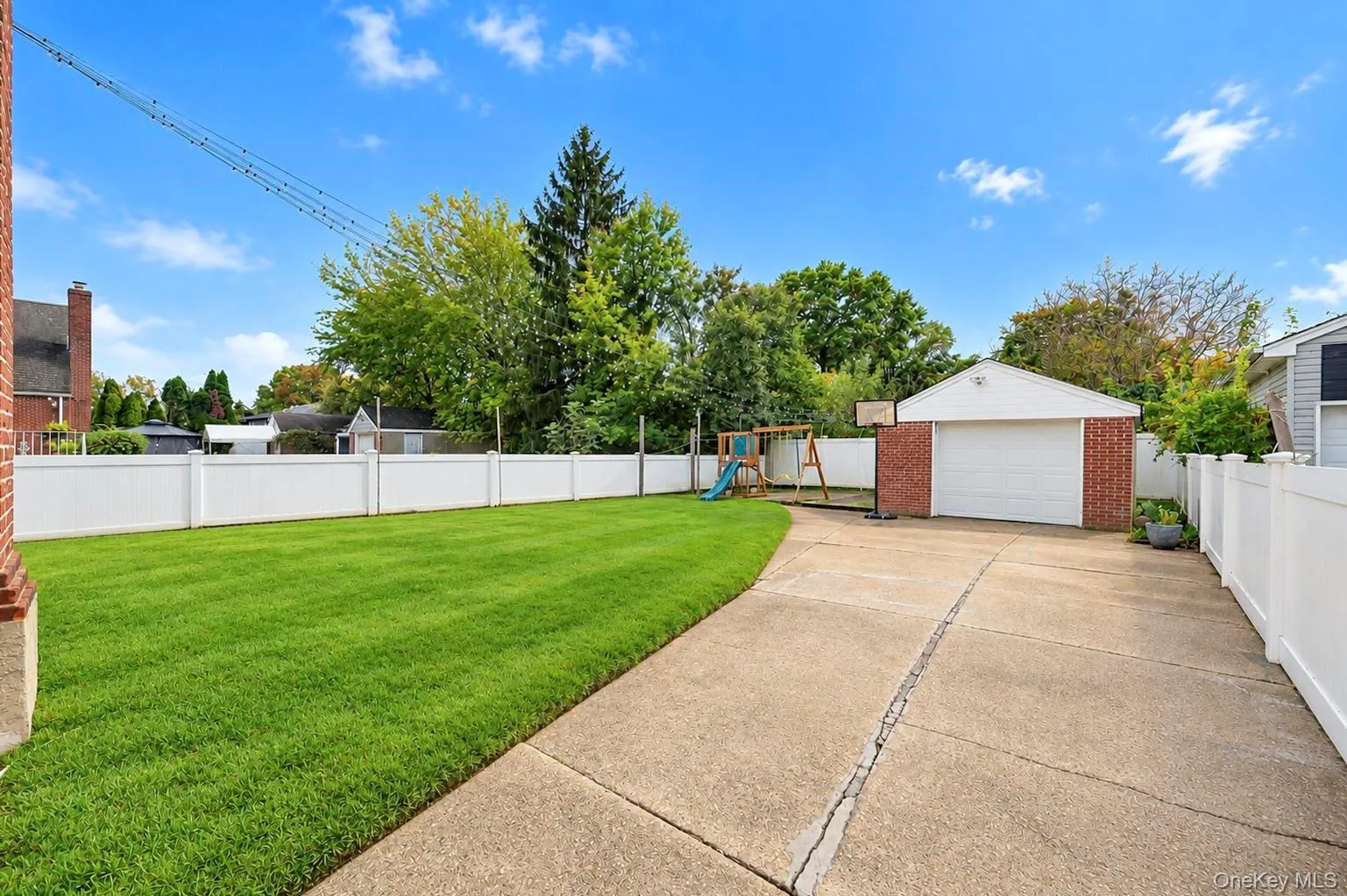 131 5th Street, North Hempstead, NY, 4 Bedrooms Bedrooms, 6 Rooms Rooms,2 BathroomsBathrooms,Residential,For Rent,5th,0,1064319 131 5th Street, North Hempstead, NY, 4 Bedrooms Bedrooms, 6 Rooms Rooms,2 BathroomsBathrooms,Residential,For Rent,5th,0,1064319