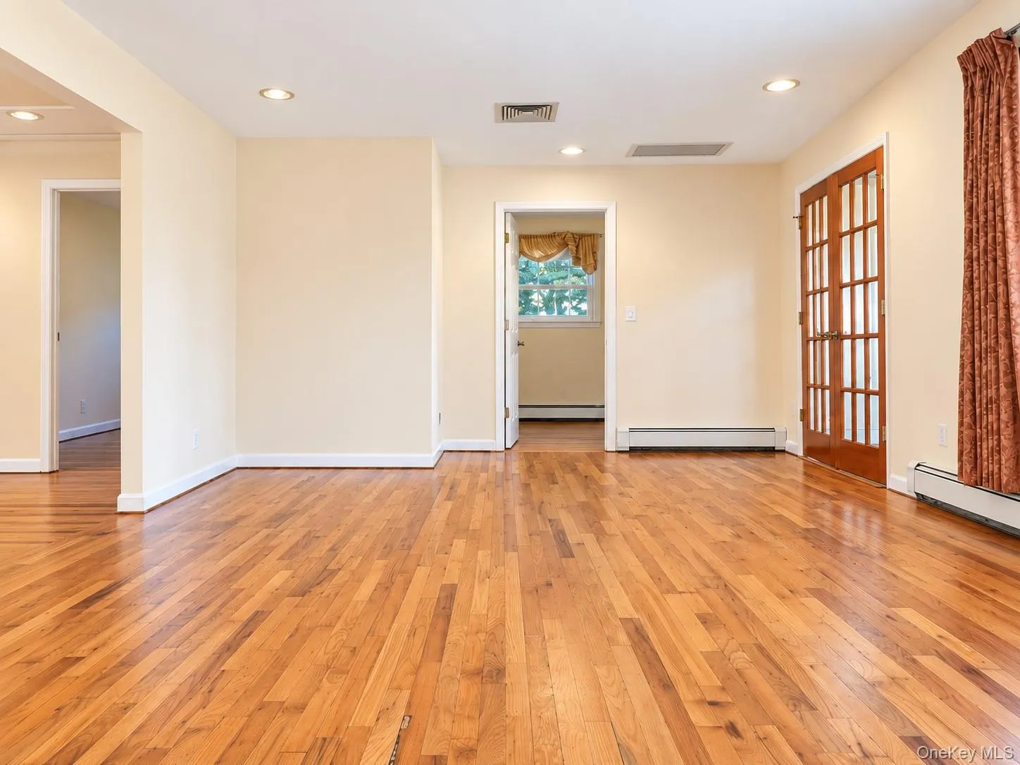 11 Azalea Drive, Oyster Bay, NY, 3 Bedrooms Bedrooms, 7 Rooms Rooms,2 BathroomsBathrooms,Residential Lease,For Rent,Azalea,0,1064320 11 Azalea Drive, Oyster Bay, NY, 3 Bedrooms Bedrooms, 7 Rooms Rooms,2 BathroomsBathrooms,Residential Lease,For Rent,Azalea,0,1064320