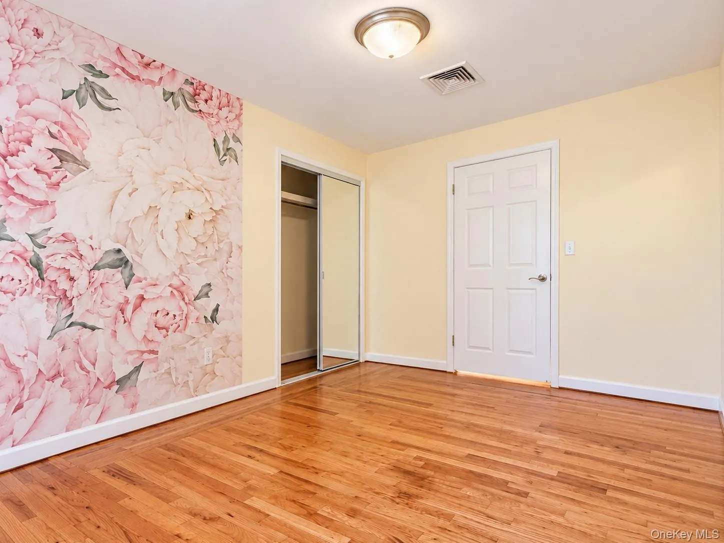 11 Azalea Drive, Oyster Bay, NY, 3 Bedrooms Bedrooms, 7 Rooms Rooms,2 BathroomsBathrooms,Residential Lease,For Rent,Azalea,0,1064320 11 Azalea Drive, Oyster Bay, NY, 3 Bedrooms Bedrooms, 7 Rooms Rooms,2 BathroomsBathrooms,Residential Lease,For Rent,Azalea,0,1064320