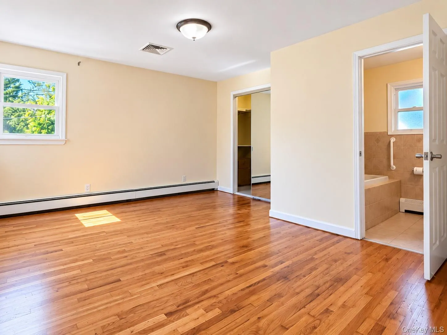 11 Azalea Drive, Oyster Bay, NY, 3 Bedrooms Bedrooms, 7 Rooms Rooms,2 BathroomsBathrooms,Residential Lease,For Rent,Azalea,0,1064320 11 Azalea Drive, Oyster Bay, NY, 3 Bedrooms Bedrooms, 7 Rooms Rooms,2 BathroomsBathrooms,Residential Lease,For Rent,Azalea,0,1064320
