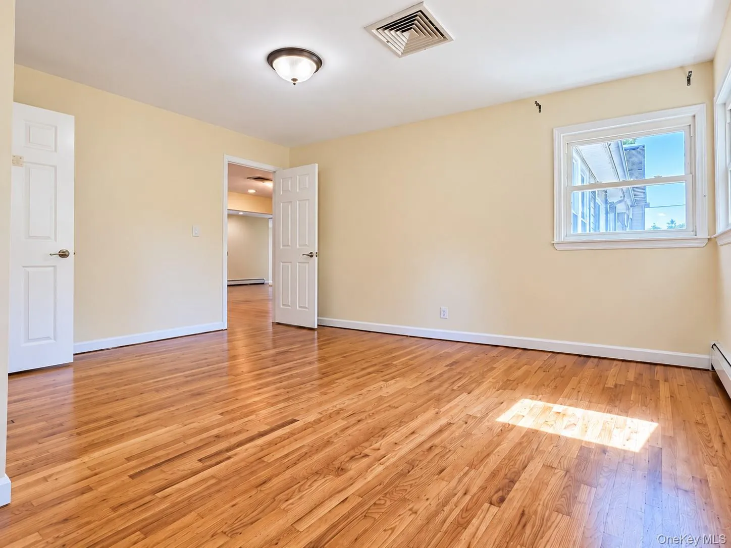 11 Azalea Drive, Oyster Bay, NY, 3 Bedrooms Bedrooms, 7 Rooms Rooms,2 BathroomsBathrooms,Residential Lease,For Rent,Azalea,0,1064320 11 Azalea Drive, Oyster Bay, NY, 3 Bedrooms Bedrooms, 7 Rooms Rooms,2 BathroomsBathrooms,Residential Lease,For Rent,Azalea,0,1064320