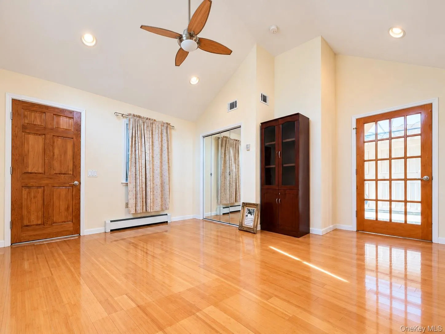11 Azalea Drive, Oyster Bay, NY, 3 Bedrooms Bedrooms, 7 Rooms Rooms,2 BathroomsBathrooms,Residential Lease,For Rent,Azalea,0,1064320 11 Azalea Drive, Oyster Bay, NY, 3 Bedrooms Bedrooms, 7 Rooms Rooms,2 BathroomsBathrooms,Residential Lease,For Rent,Azalea,0,1064320