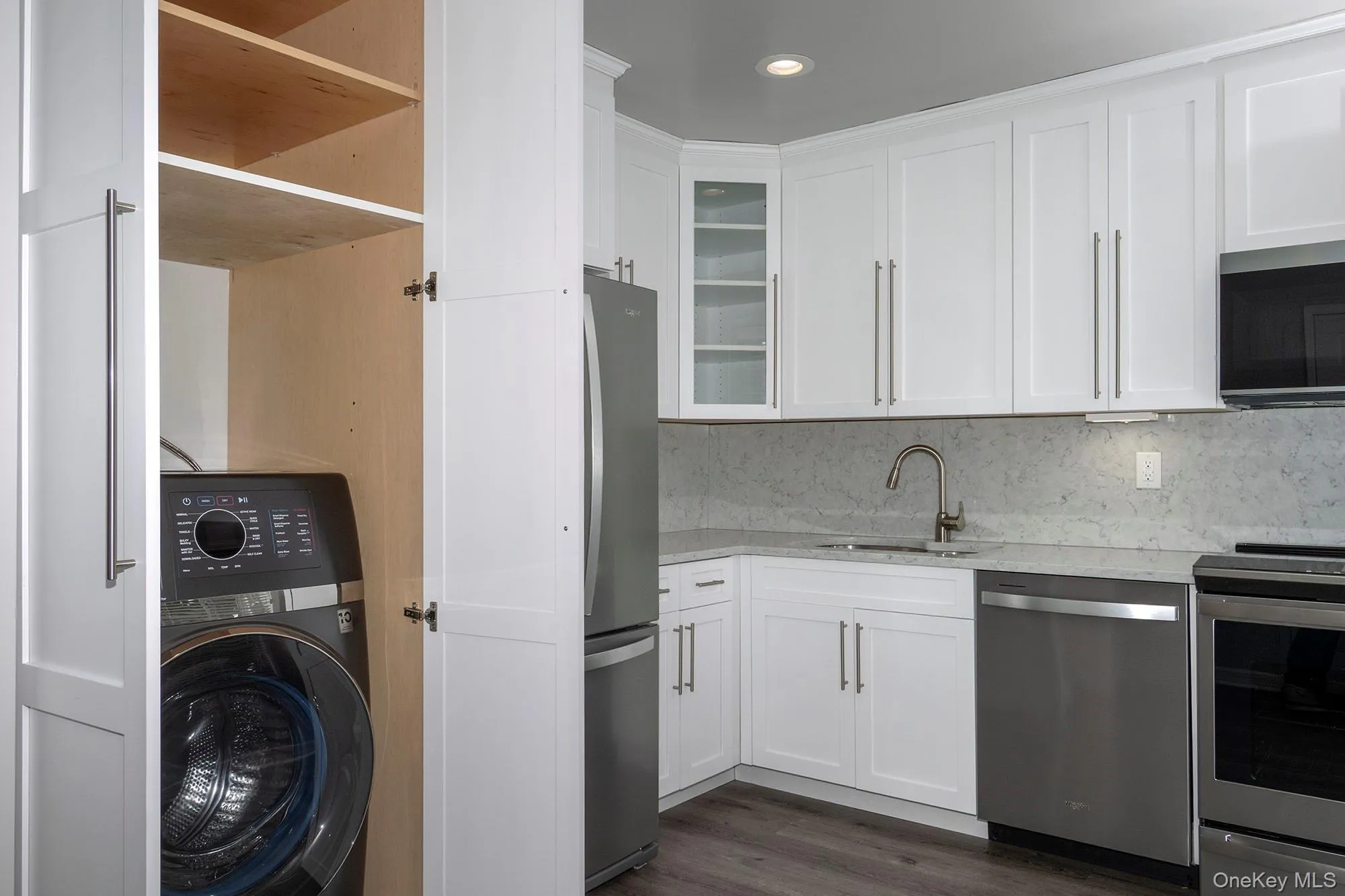 50 Chelsea Drive, Islip, NY, 1 Bedroom Bedrooms, 4 Rooms Rooms,1 BathroomBathrooms,Residential Lease,For Rent,Chelsea,0,1064328 50 Chelsea Drive, Islip, NY, 1 Bedroom Bedrooms, 4 Rooms Rooms,1 BathroomBathrooms,Residential Lease,For Rent,Chelsea,0,1064328